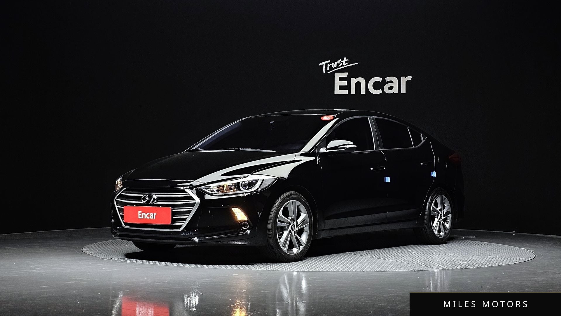 Hyundai AVANTE 2018 — фото 1 из 12