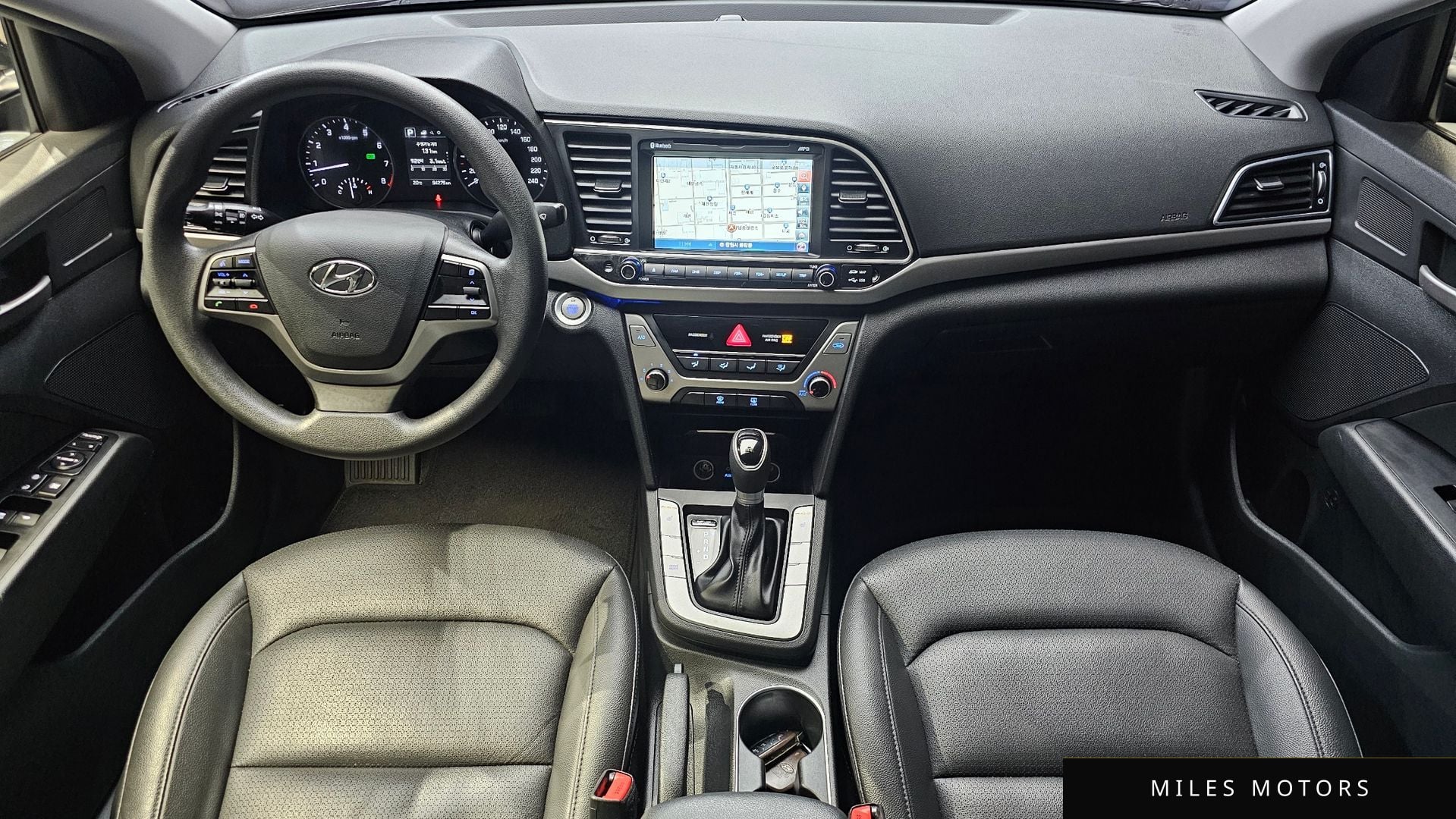 Hyundai AVANTE 2018 — миниатюра 10
