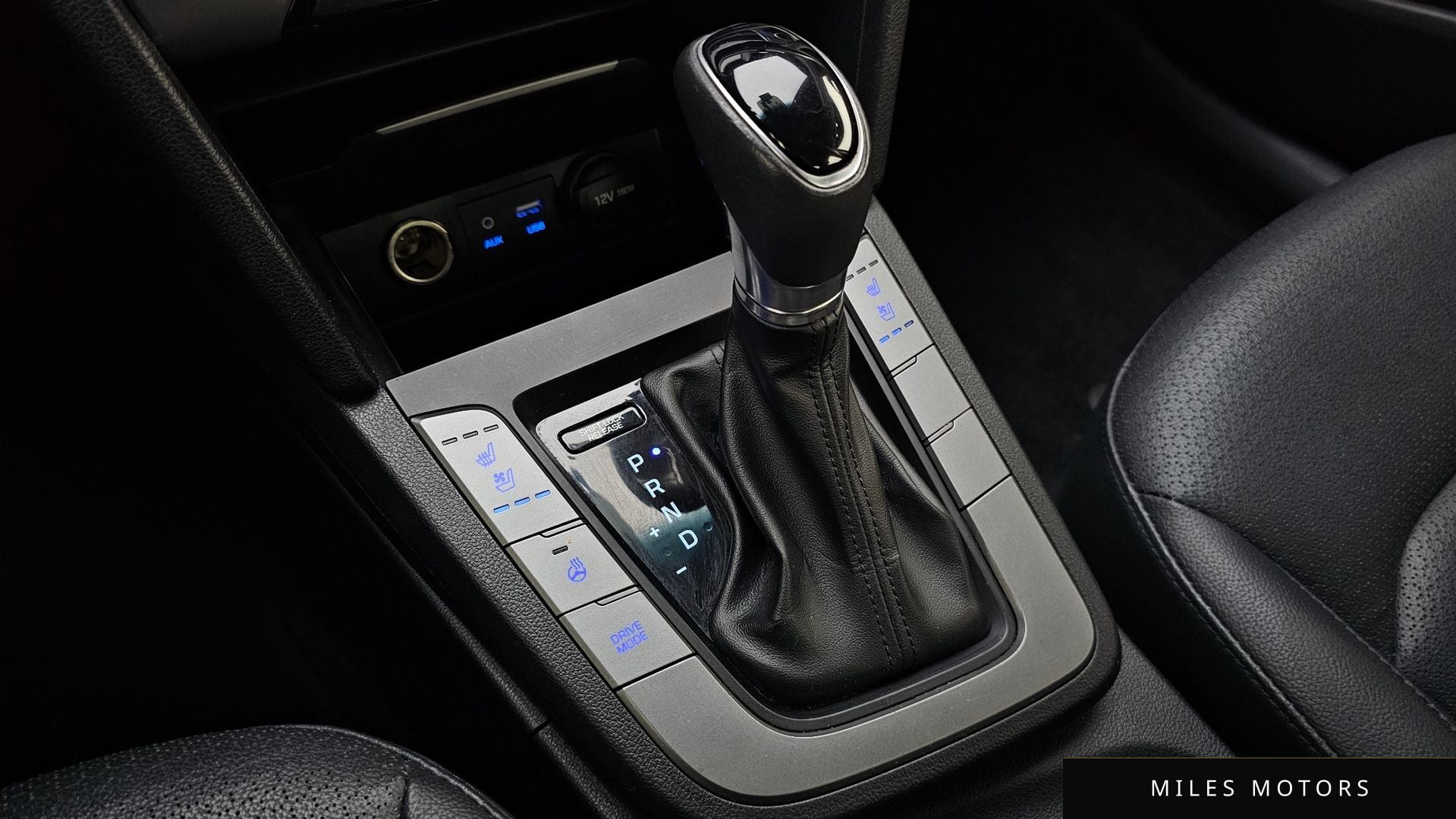 Hyundai AVANTE 2018 — миниатюра 12