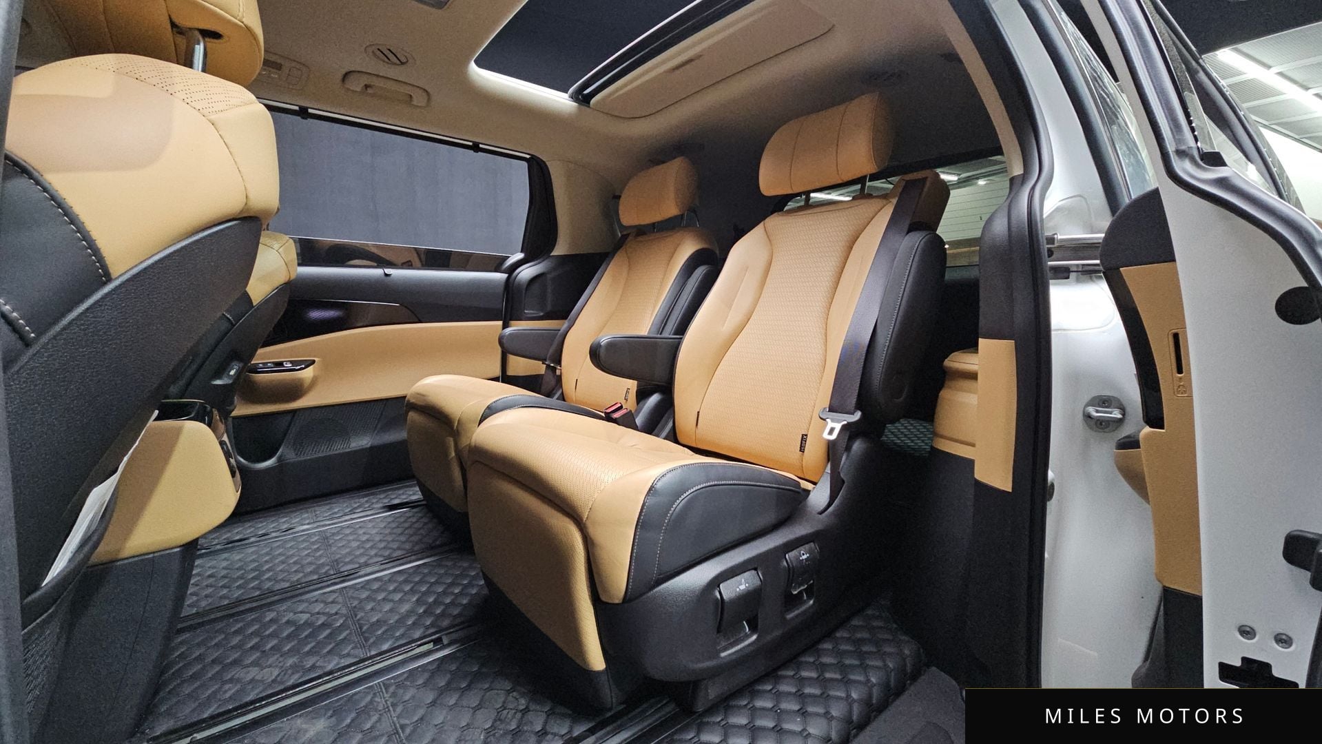 Kia Carnival 2022 — миниатюра 11