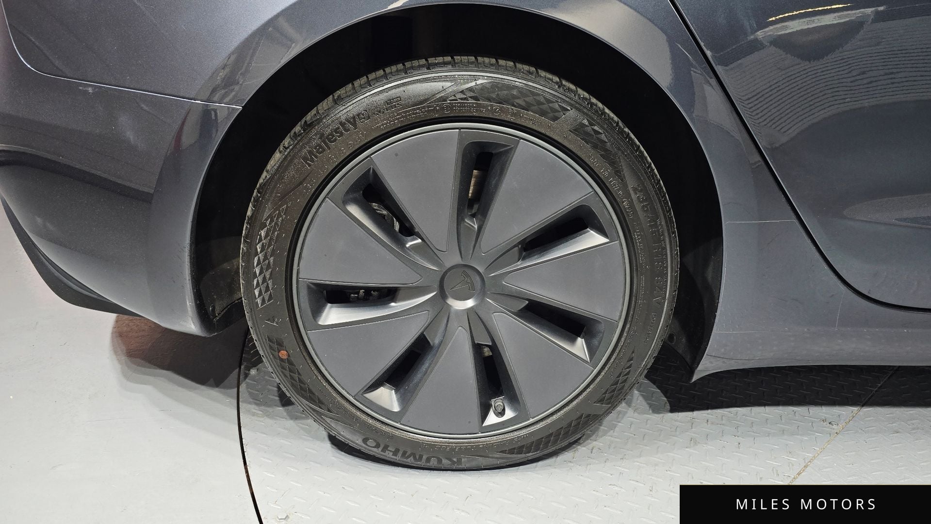 Tesla Model 3 2025 — миниатюра 5