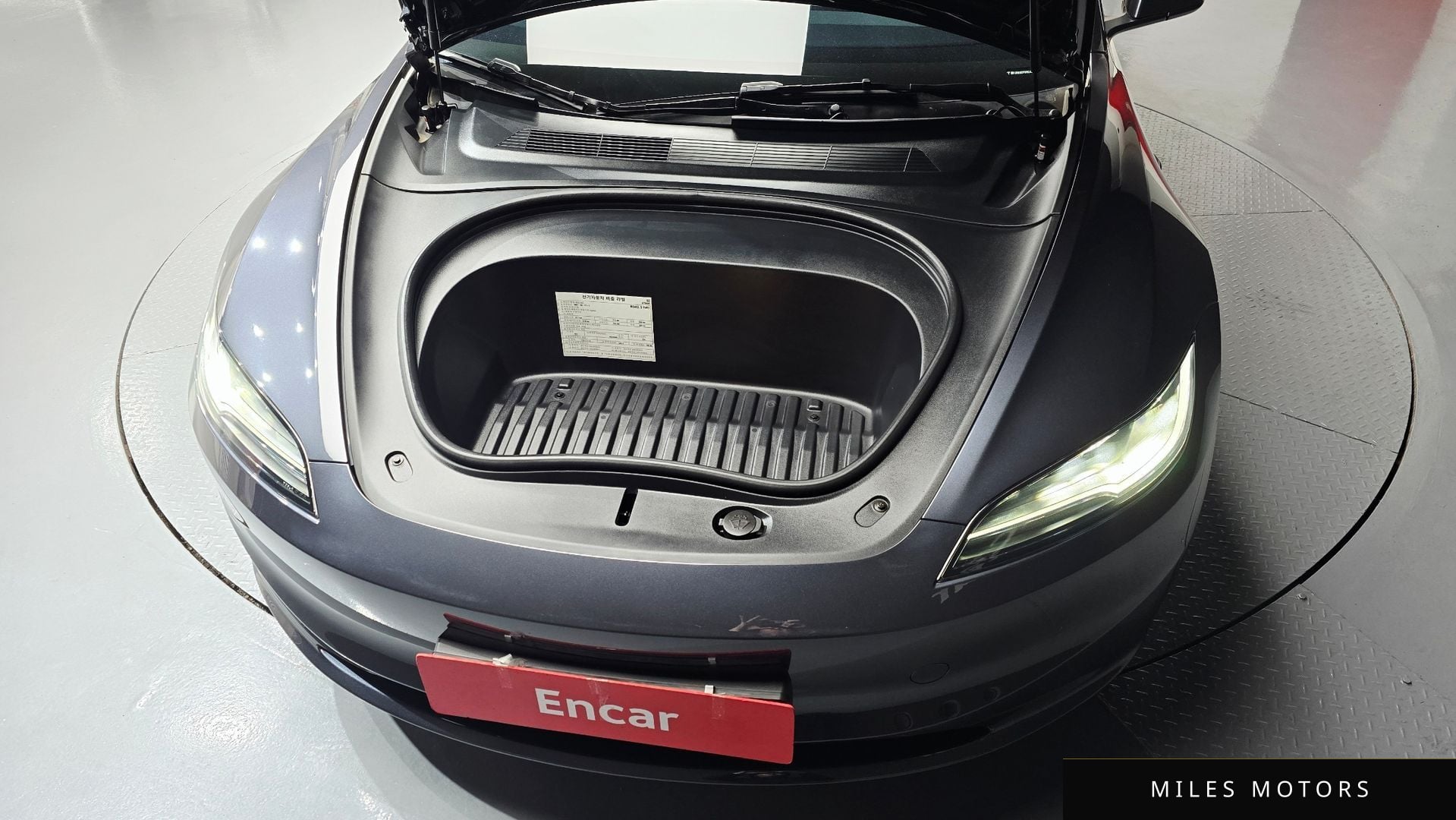 Tesla Model 3 2025 — миниатюра 6