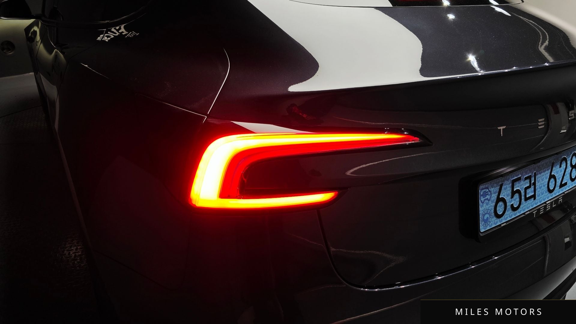 Tesla Model 3 2025 — миниатюра 9