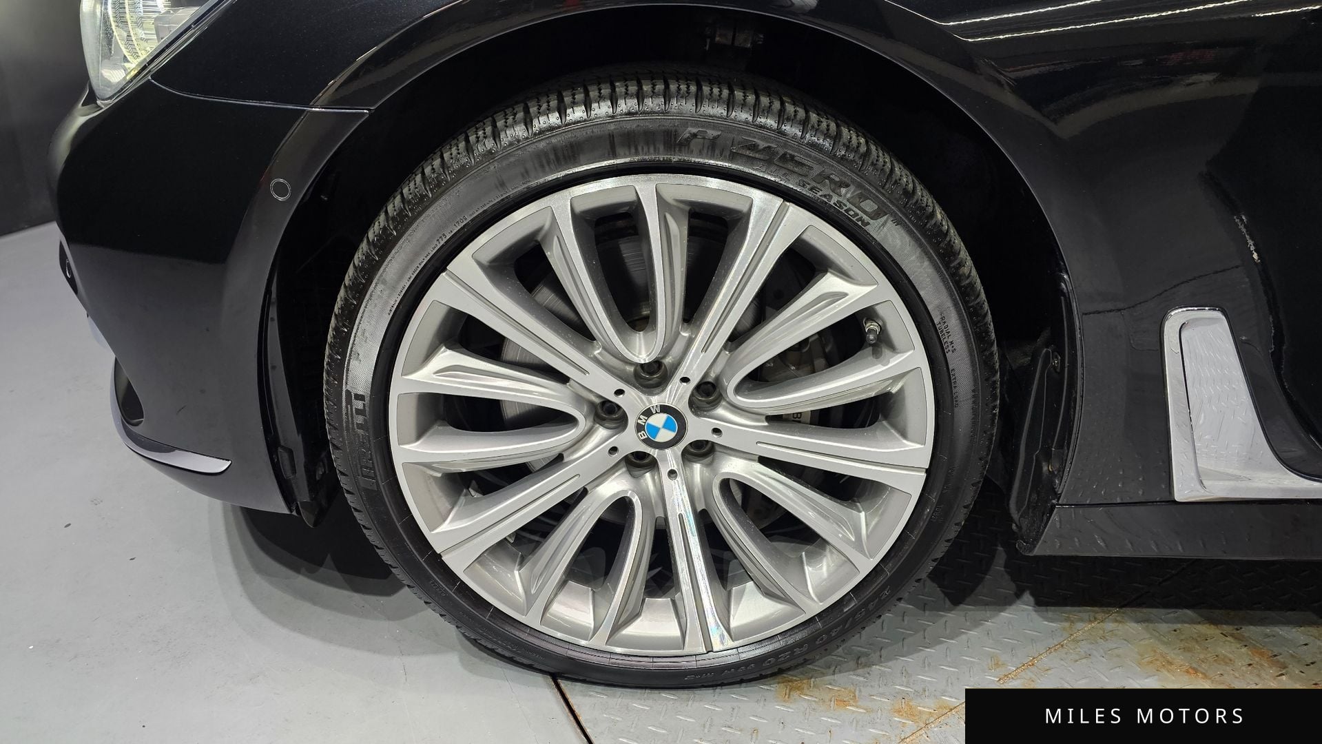 BMW 7 Series (G11) 2016 — миниатюра 5