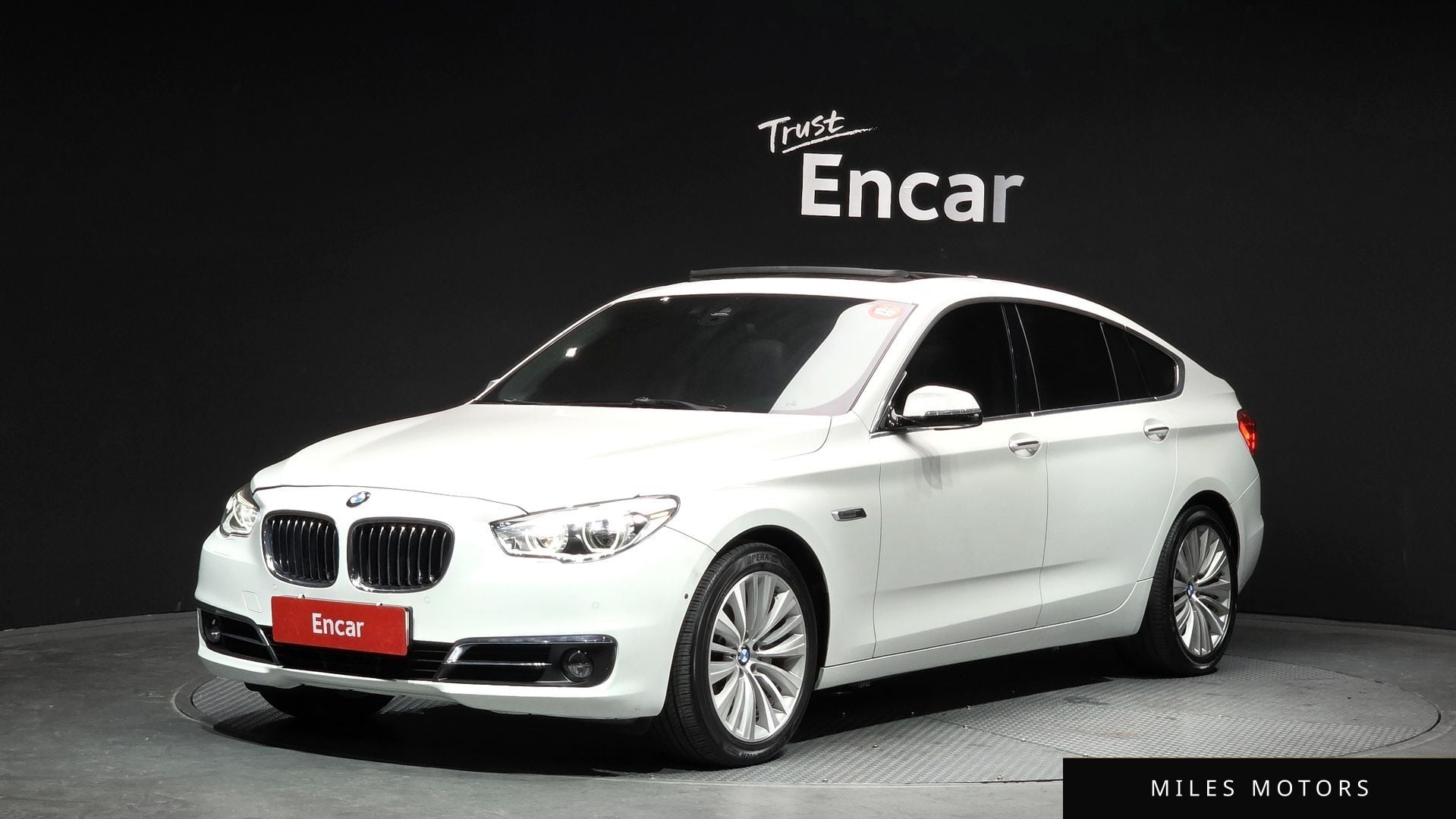 BMW 5 Series GT (F07) 2016 — фото 1 из 12