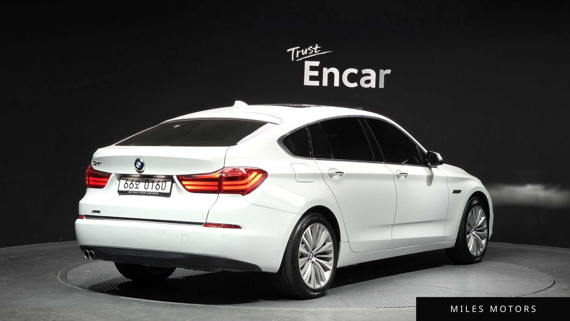 BMW 5 Series GT (F07) 2016 — миниатюра 2