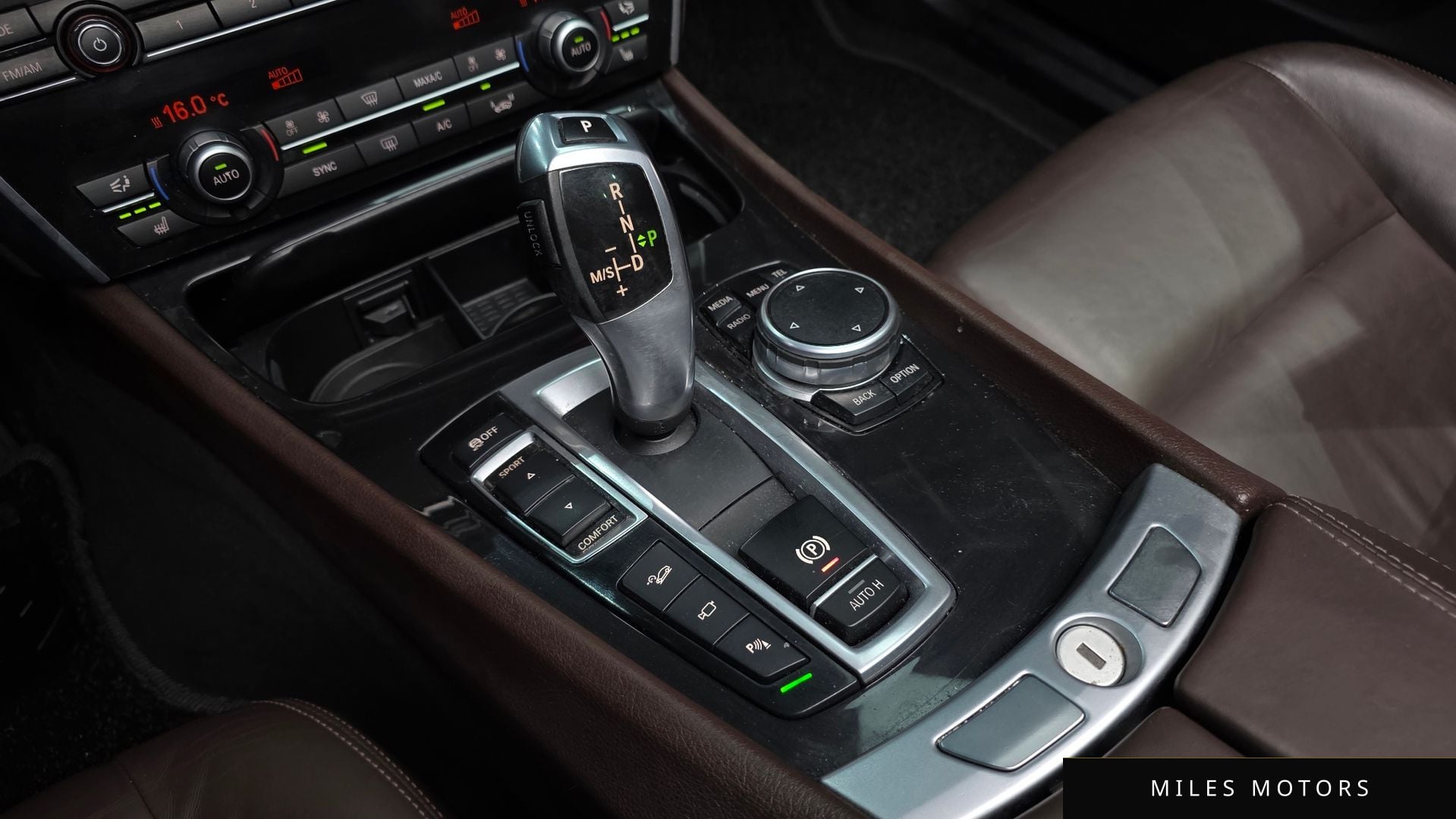 BMW 5 Series GT (F07) 2016 — миниатюра 9