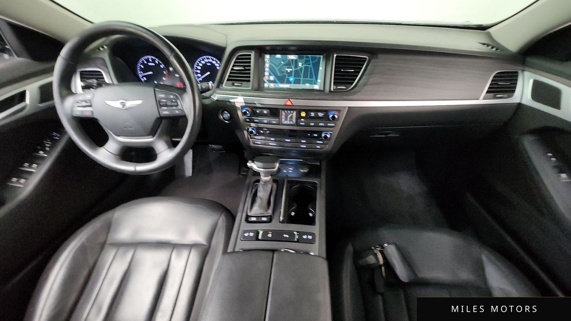 Hyundai Genesis 2016 — миниатюра 10