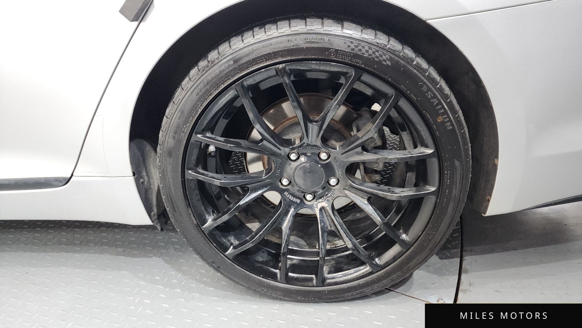 Hyundai Genesis 2016 — миниатюра 7
