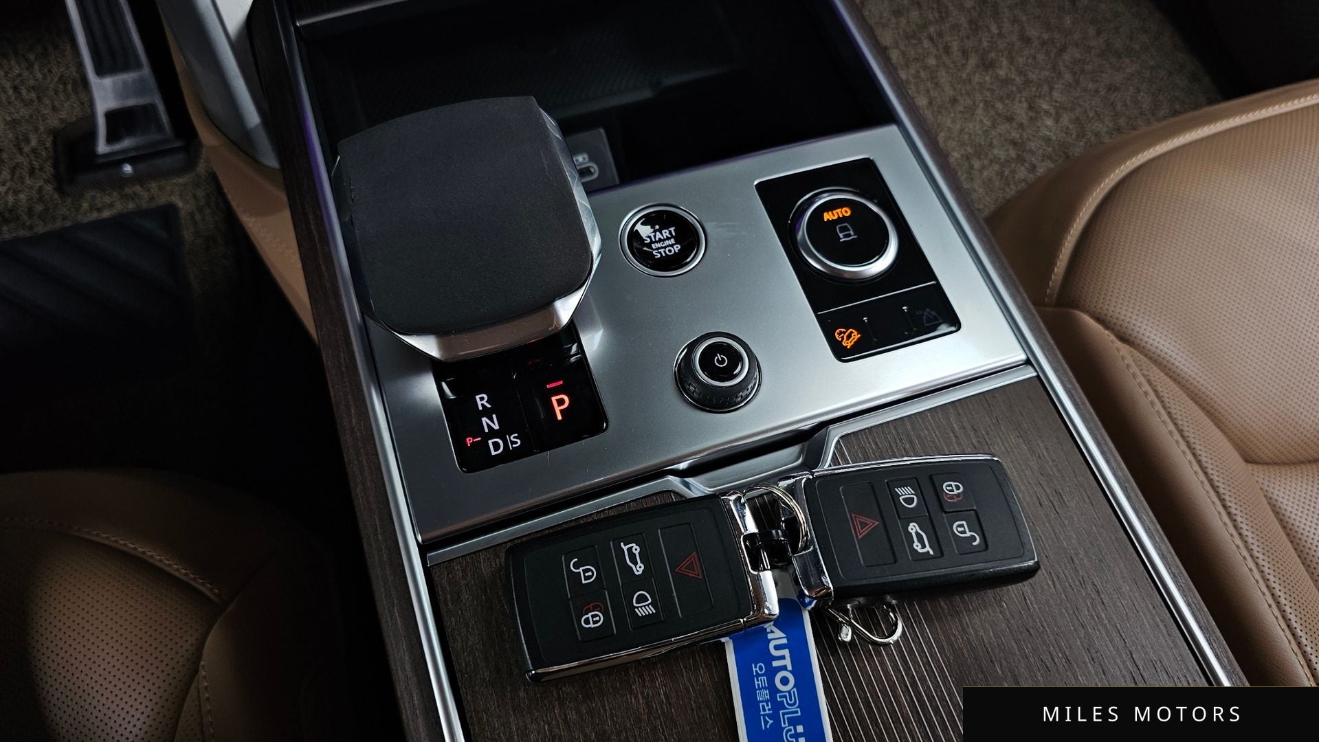 Land Rover Range Rover 2023 — миниатюра 11