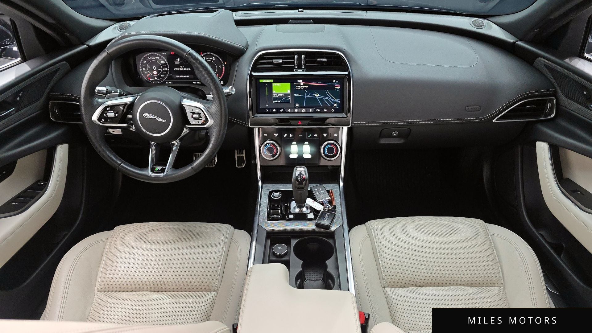 Jaguar XE 2020