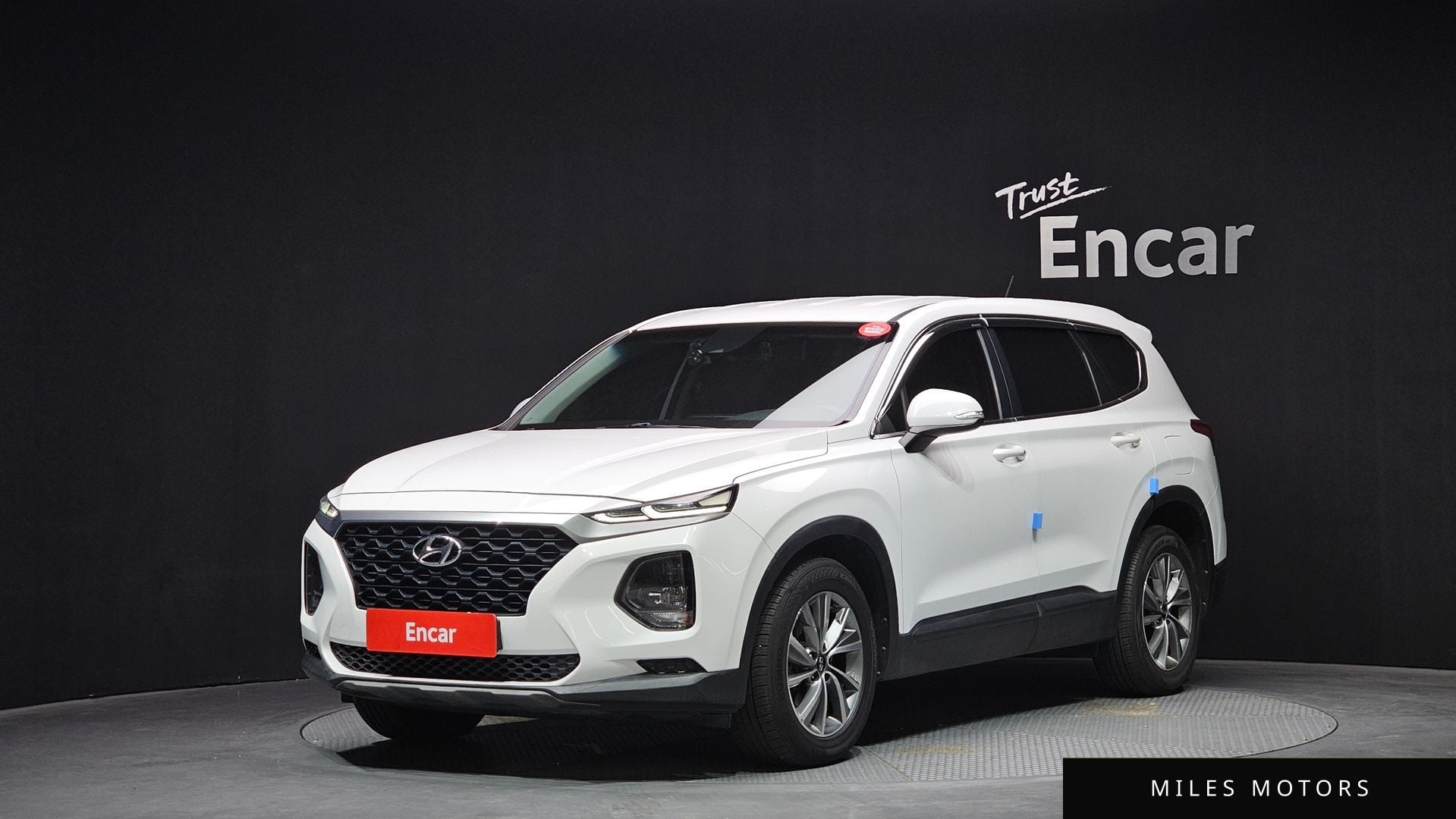 Hyundai Santafe 2019 — фото 1 из 12