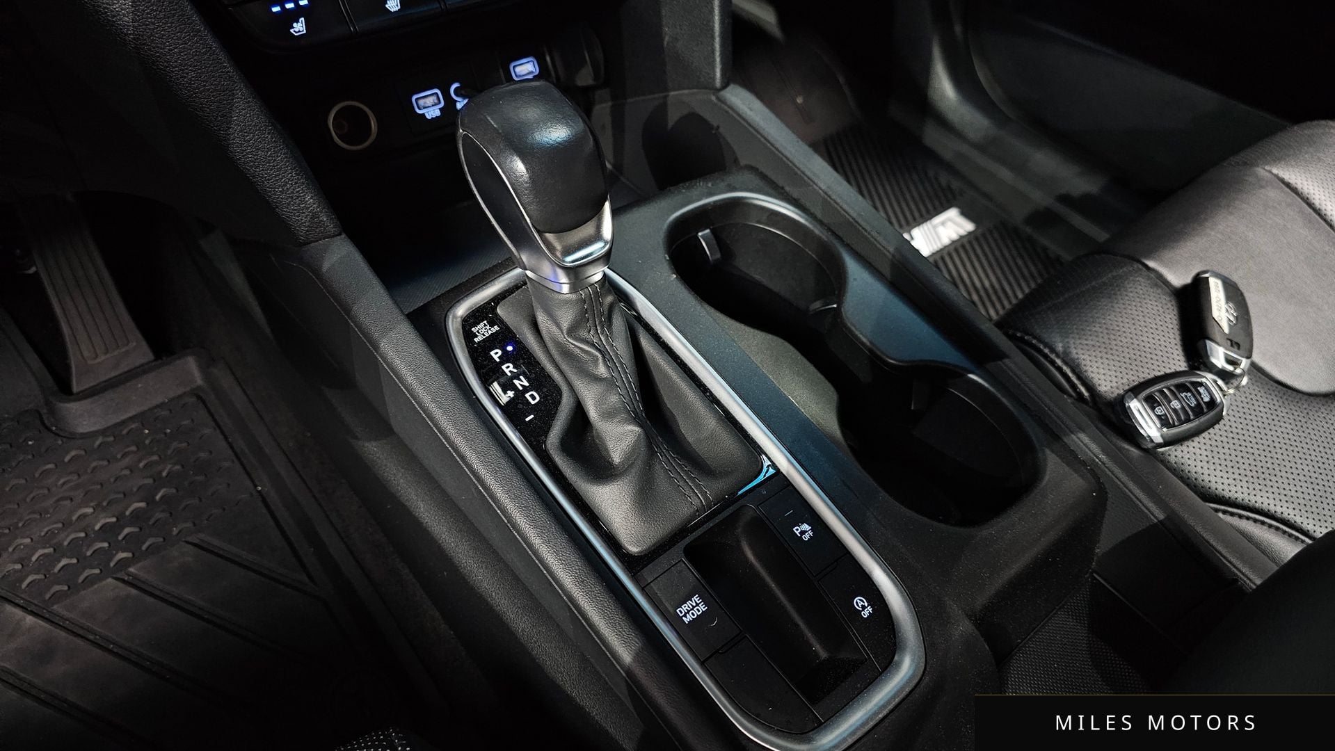 Hyundai Santafe 2019 — миниатюра 12