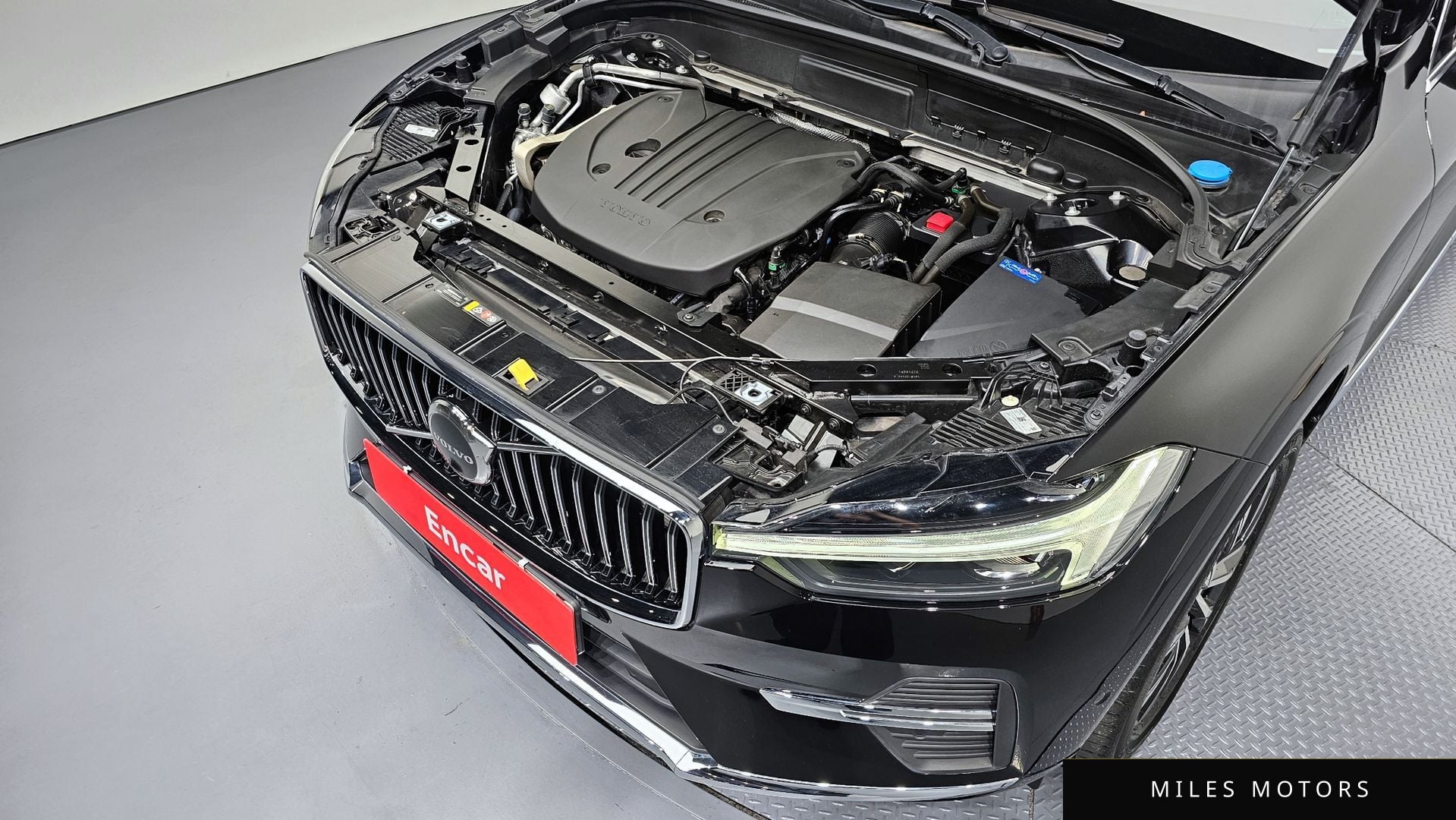 Volvo XC60 2023 — миниатюра 6