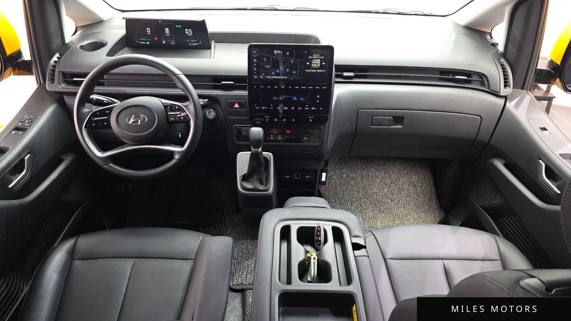 Hyundai Staria 2024 — миниатюра 10