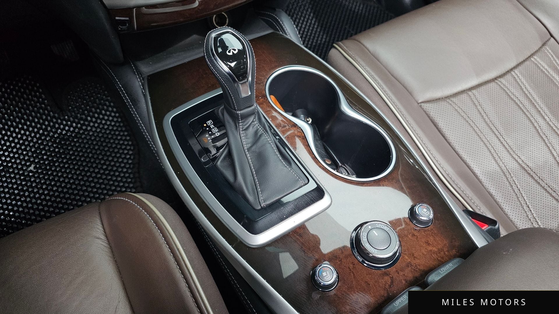 Infiniti QX60 2017 — миниатюра 11