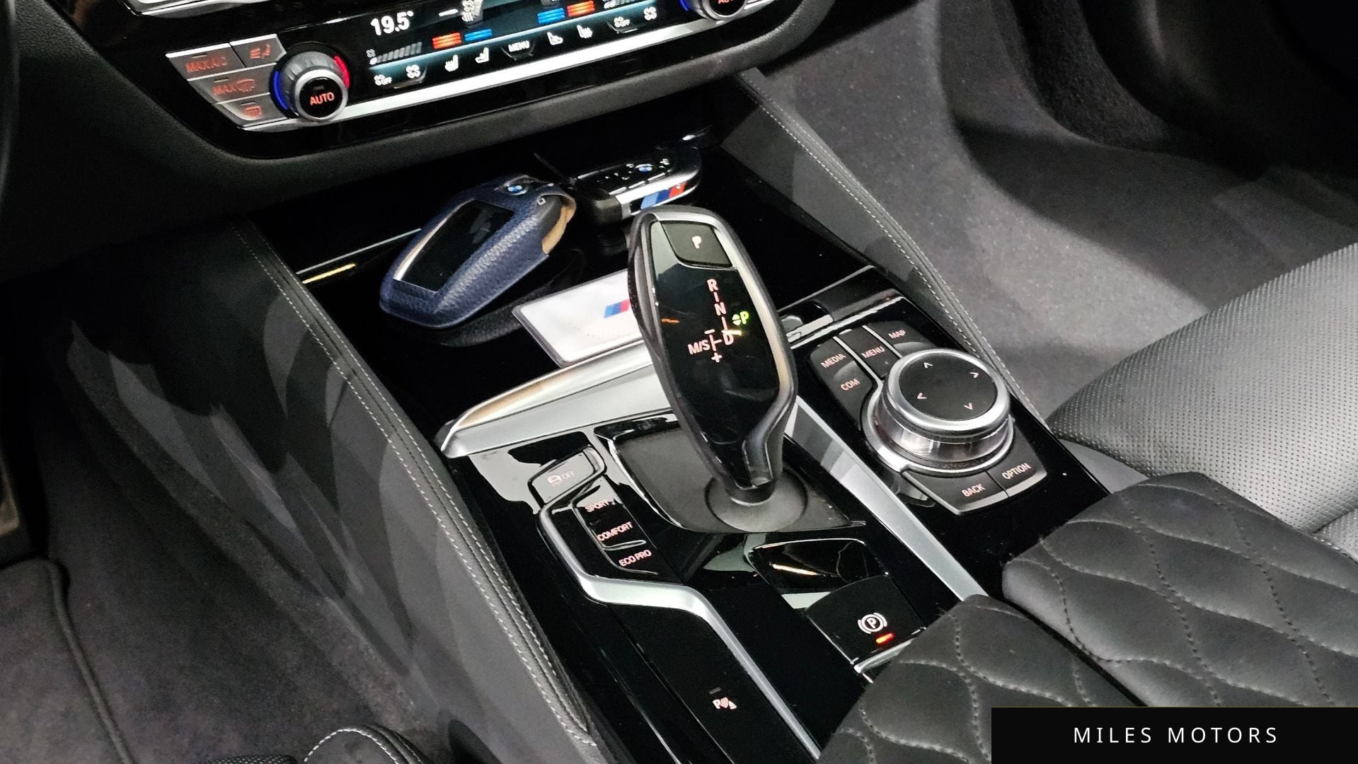BMW 5 Series (G30) 2022 — миниатюра 12
