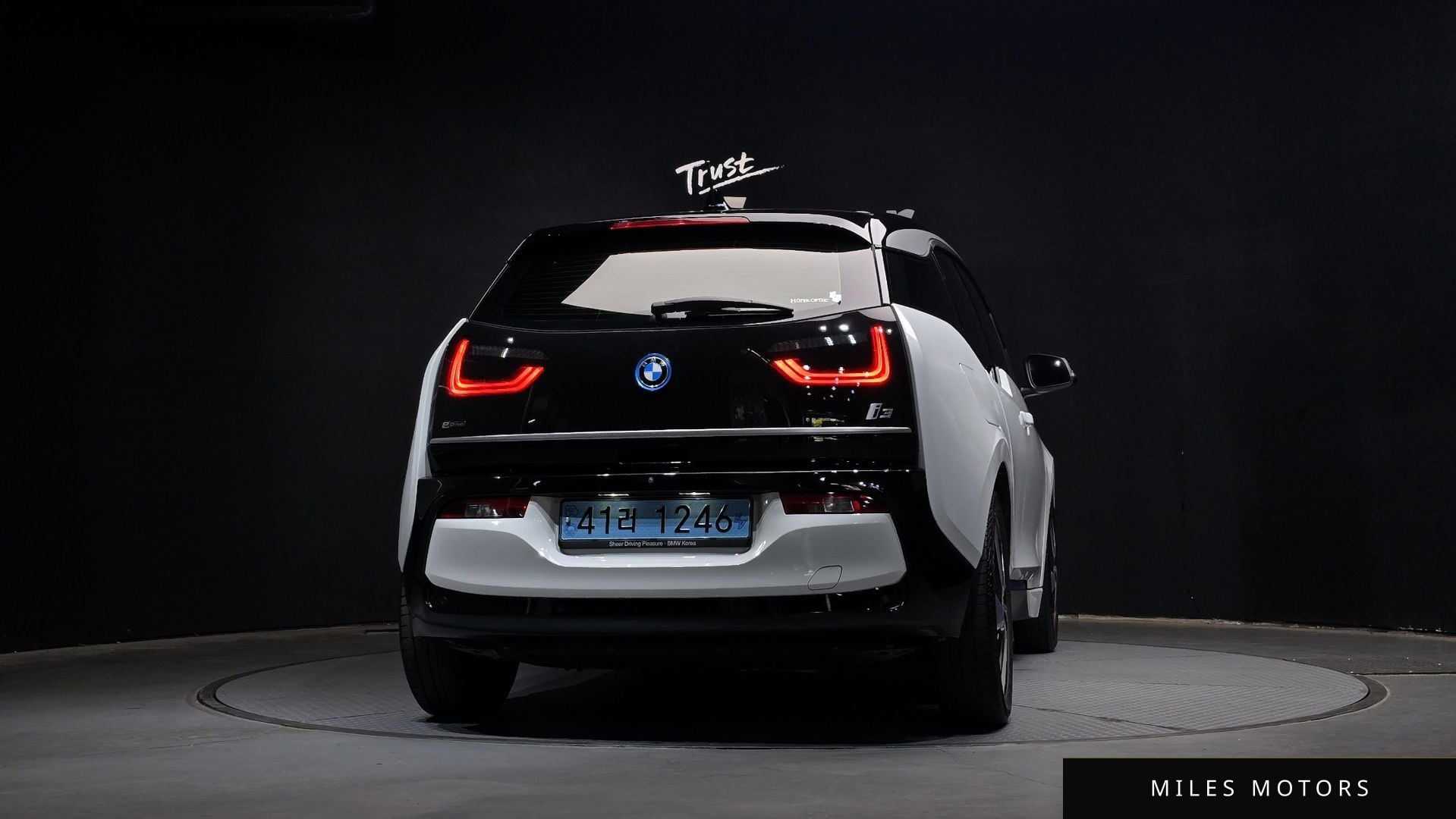 BMW i3 2018 — миниатюра 4