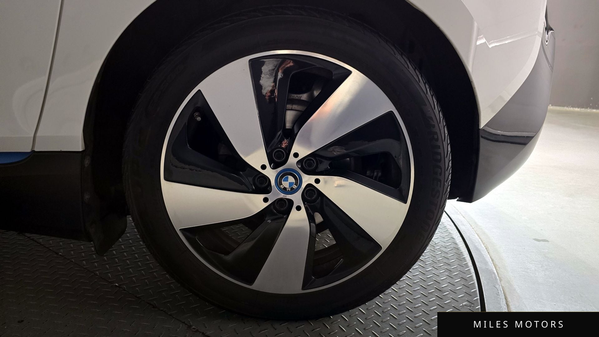 BMW i3 2018 — миниатюра 7