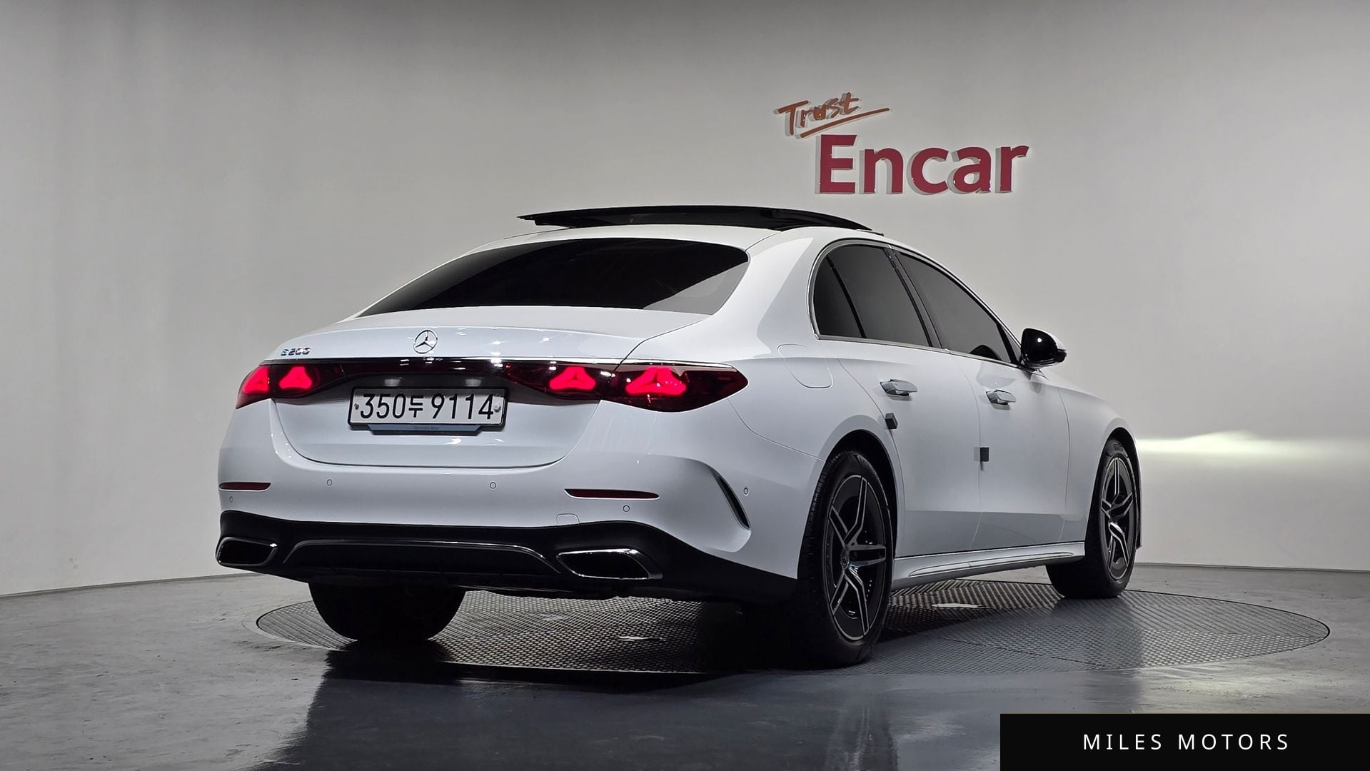 Mercedes-Benz E-Class W214 2026 — миниатюра 2