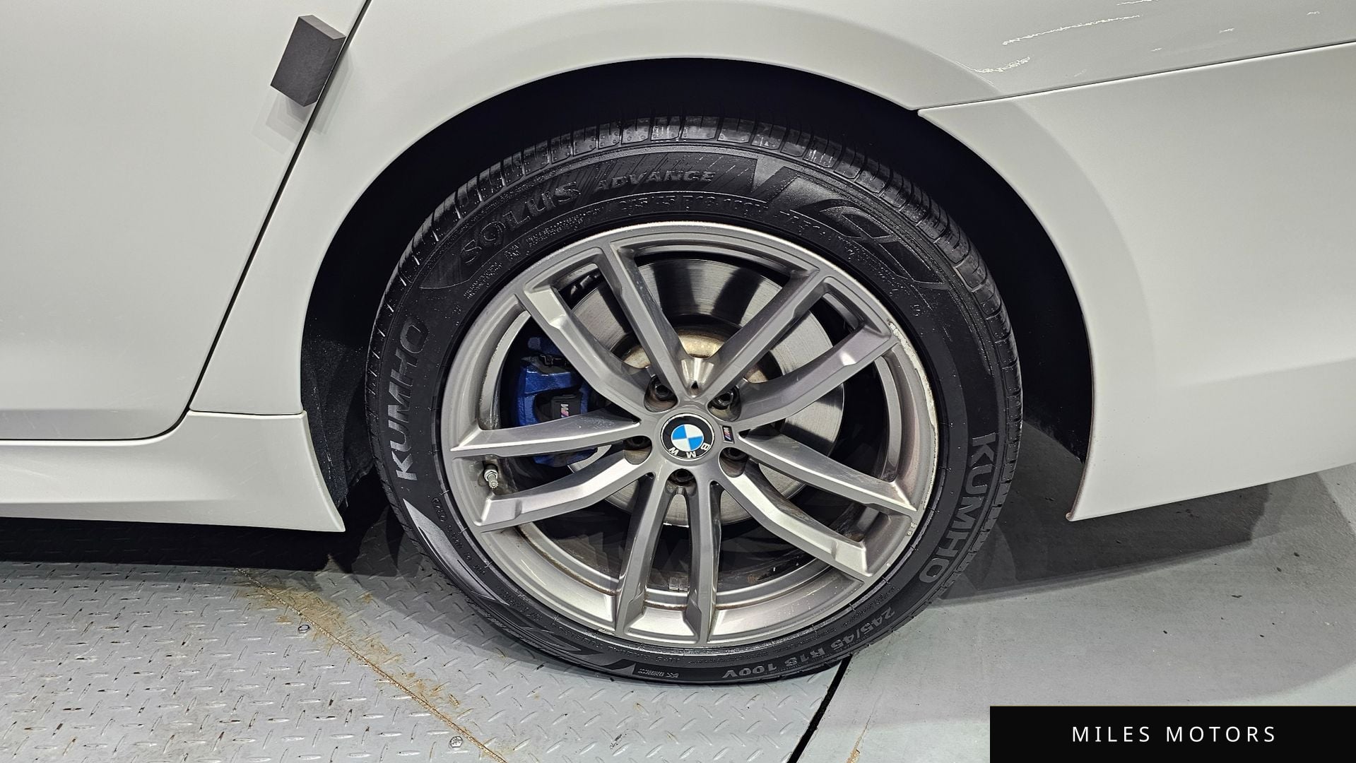 BMW 5 Series (G30) 2018 — миниатюра 7