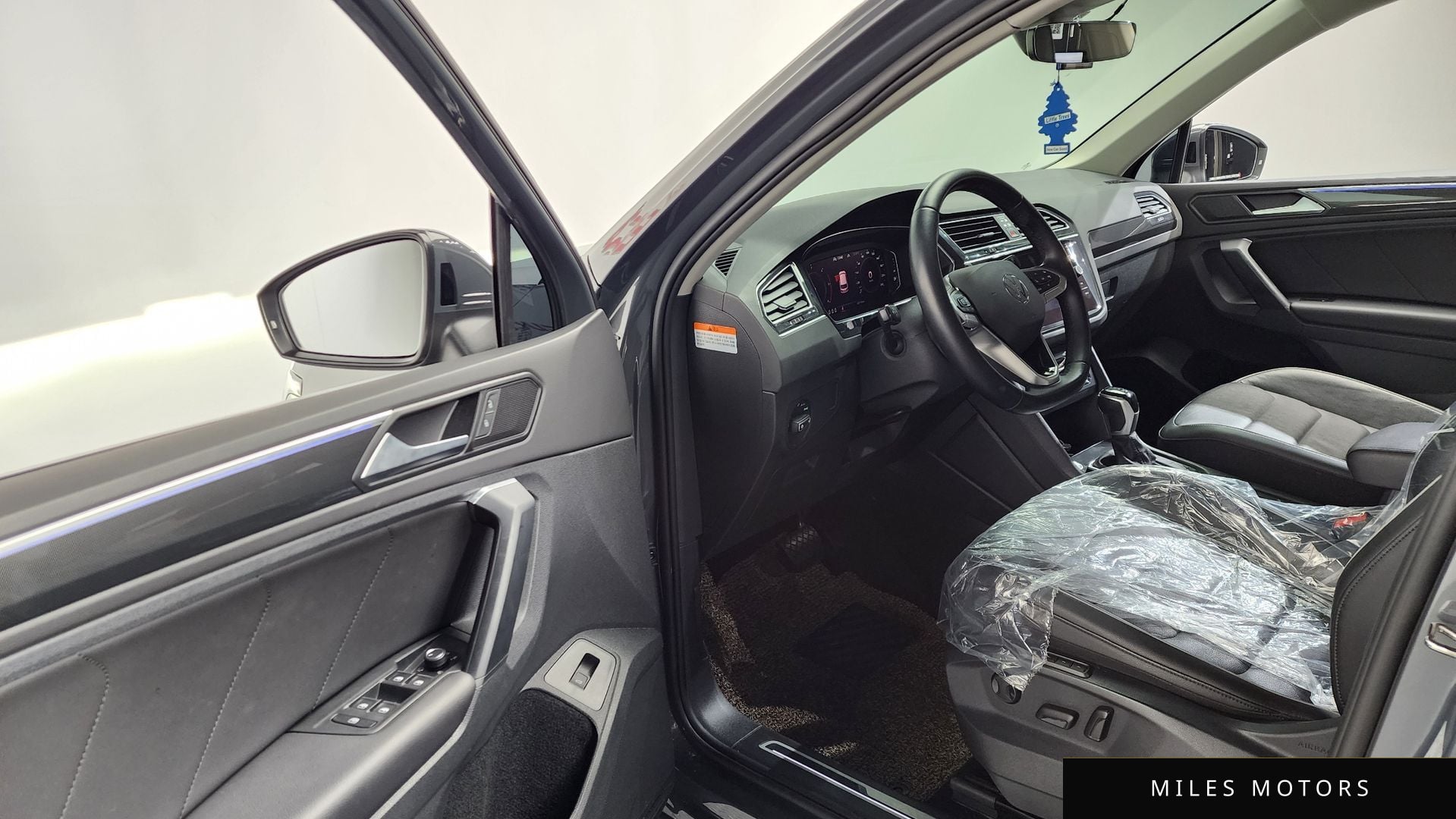 Volkswagen Tiguan 2021 — миниатюра 10