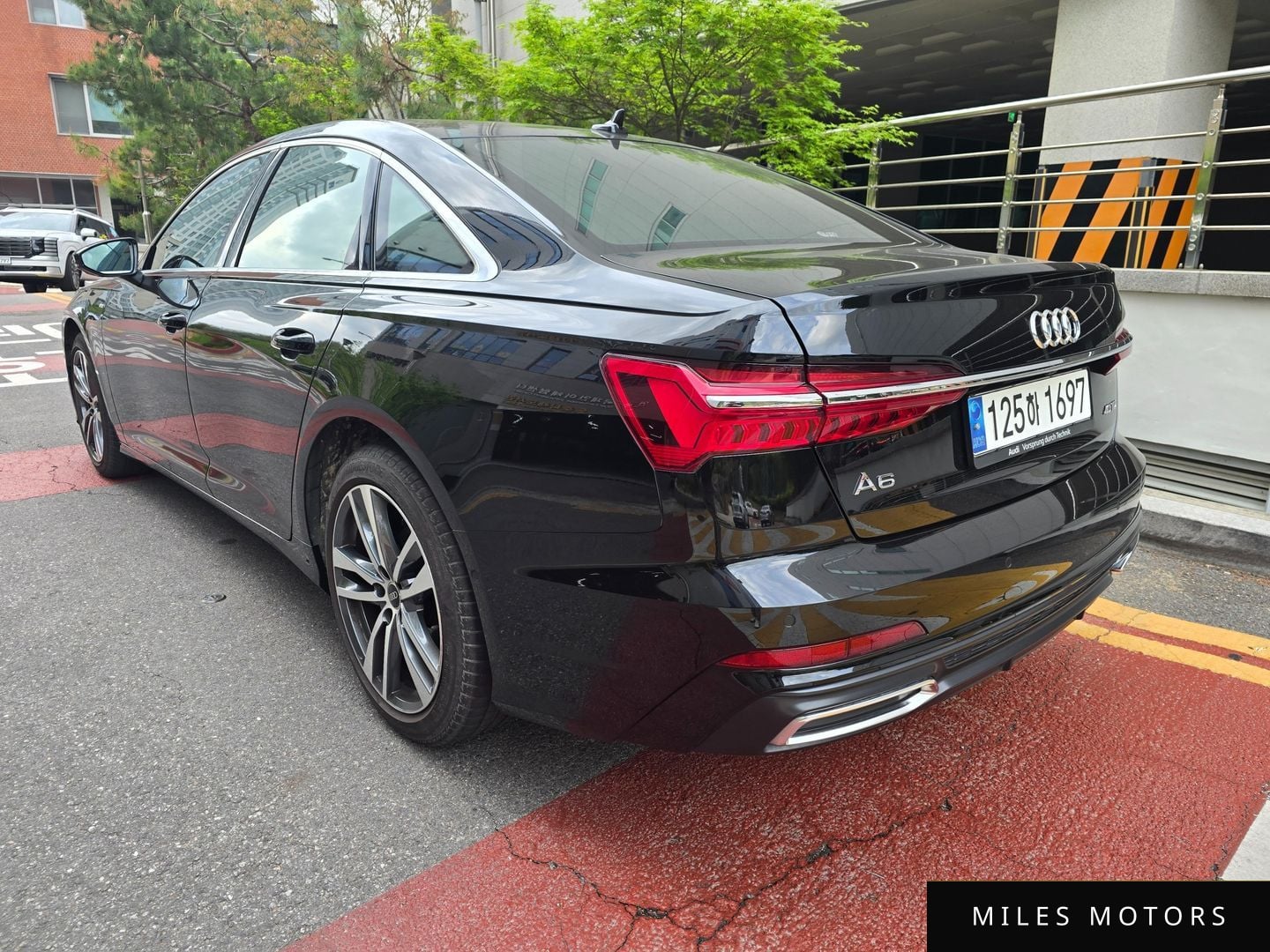 Audi A6 (C8) 2023 — миниатюра 2
