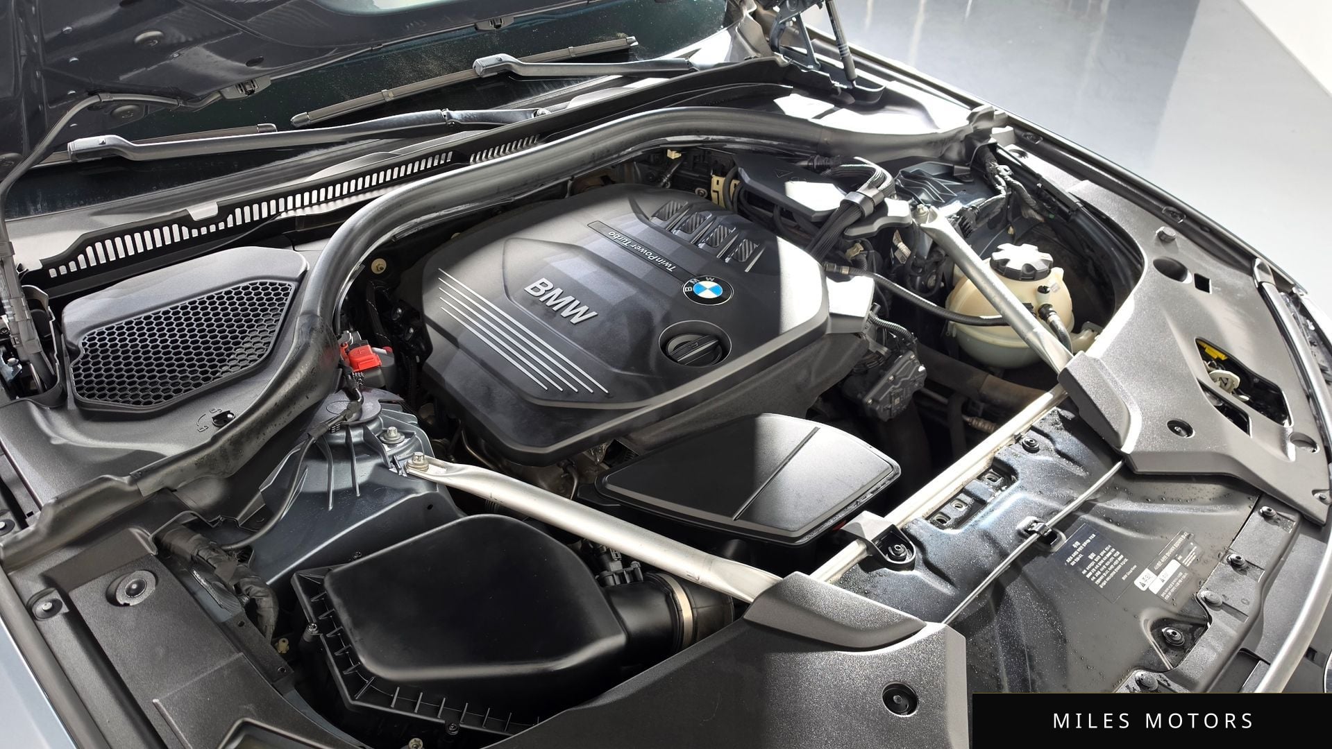 BMW 5 Series (G30) 2018 — миниатюра 6
