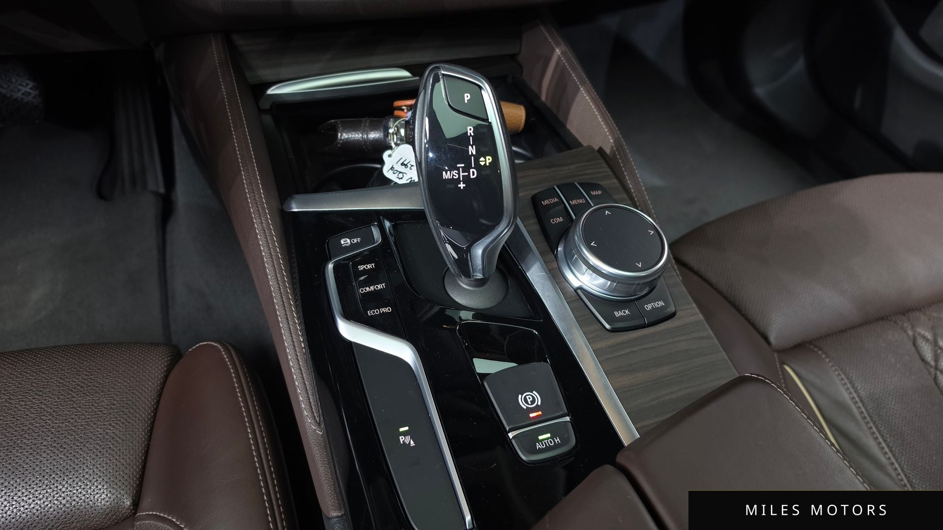 BMW 5 Series (G30) 2018 — миниатюра 9