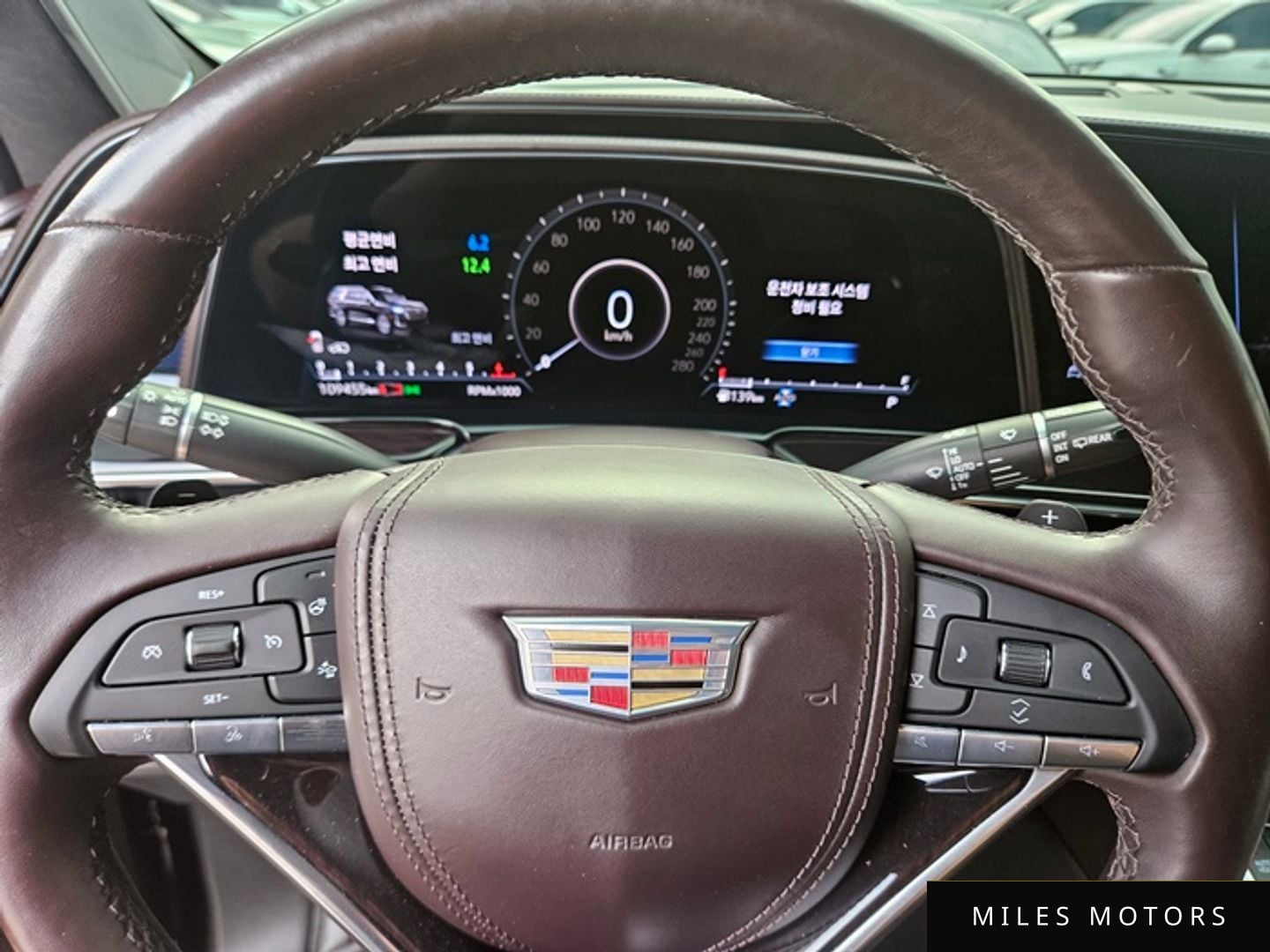 Cadillac Escalade 2021 — миниатюра 8