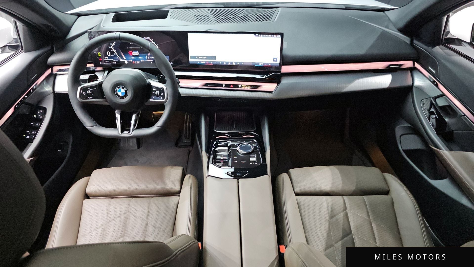 BMW 5 Series (G60) 2025 — миниатюра 7