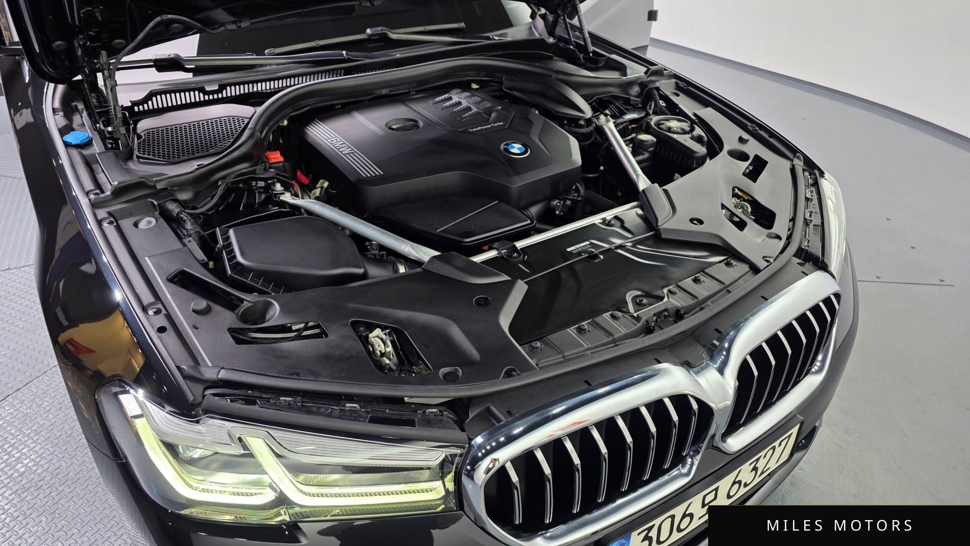 BMW 5 Series (G30) 2022 — миниатюра 6