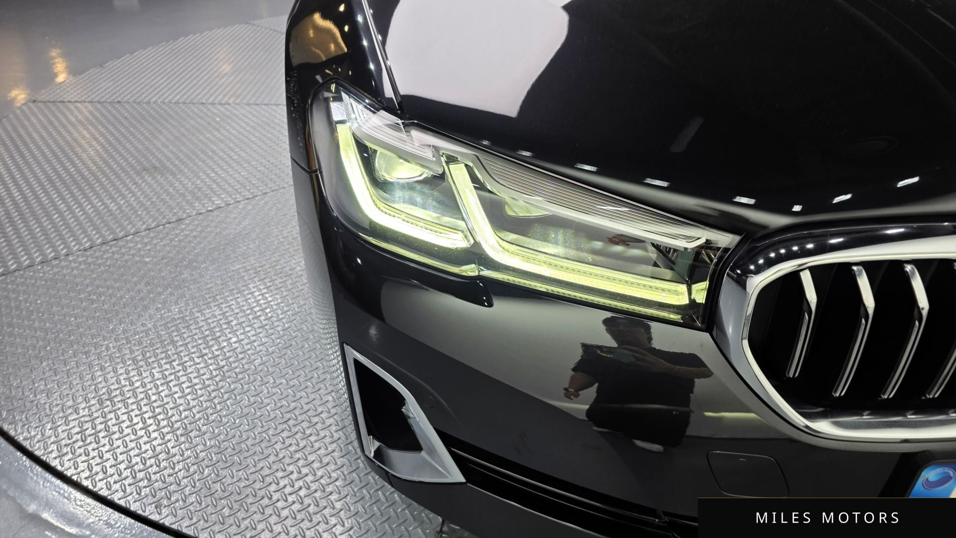 BMW 5 Series (G30) 2022 — миниатюра 8