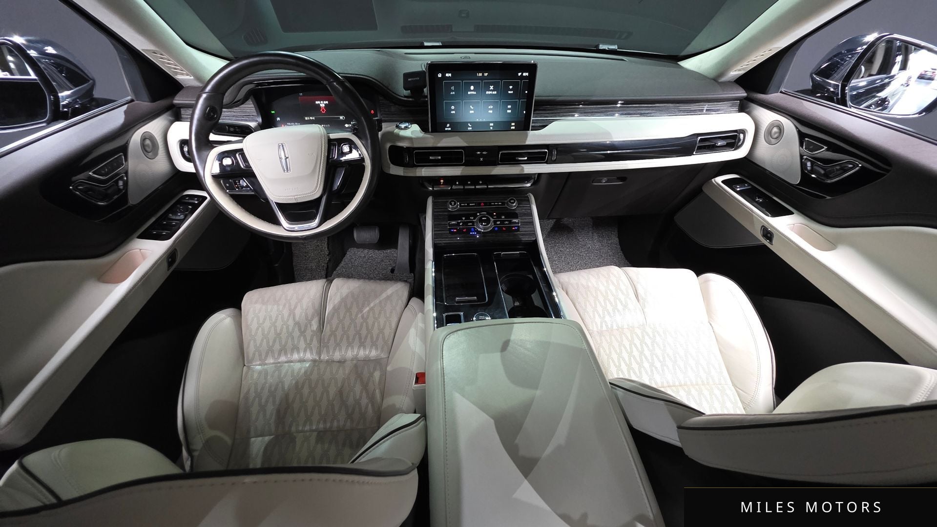 Lincoln Aviator 2021 — миниатюра 9