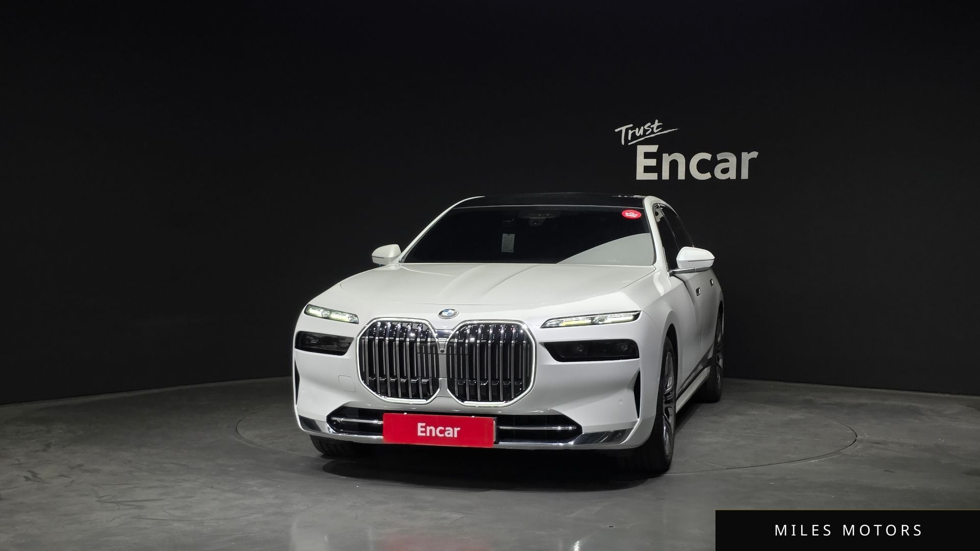 BMW 7 Series (G70) 2023 — миниатюра 3