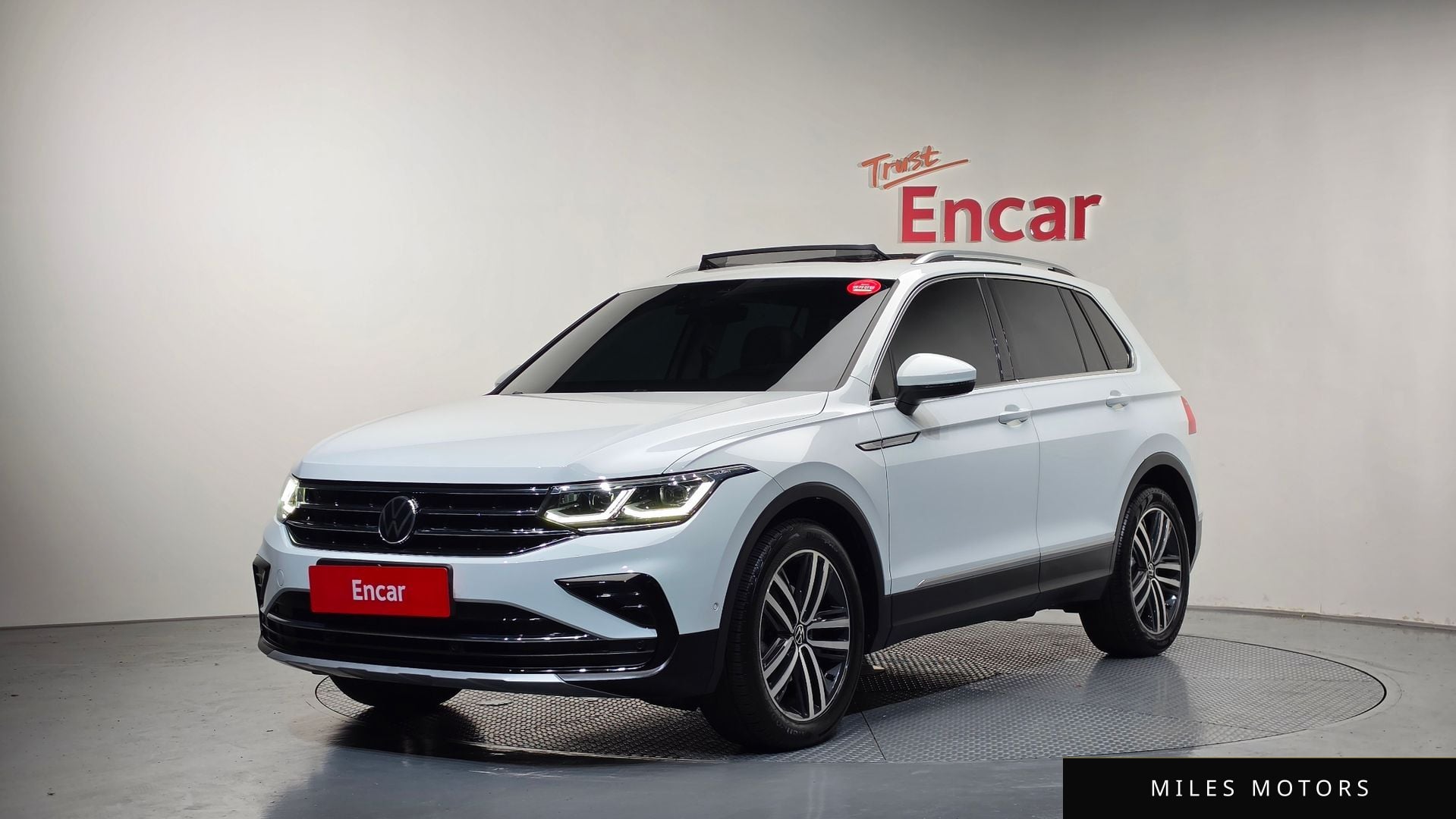 Volkswagen Tiguan 2021 — фото 1 из 12