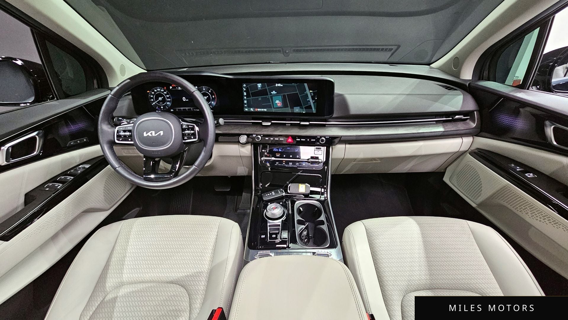 Kia Carnival 2023 — миниатюра 10