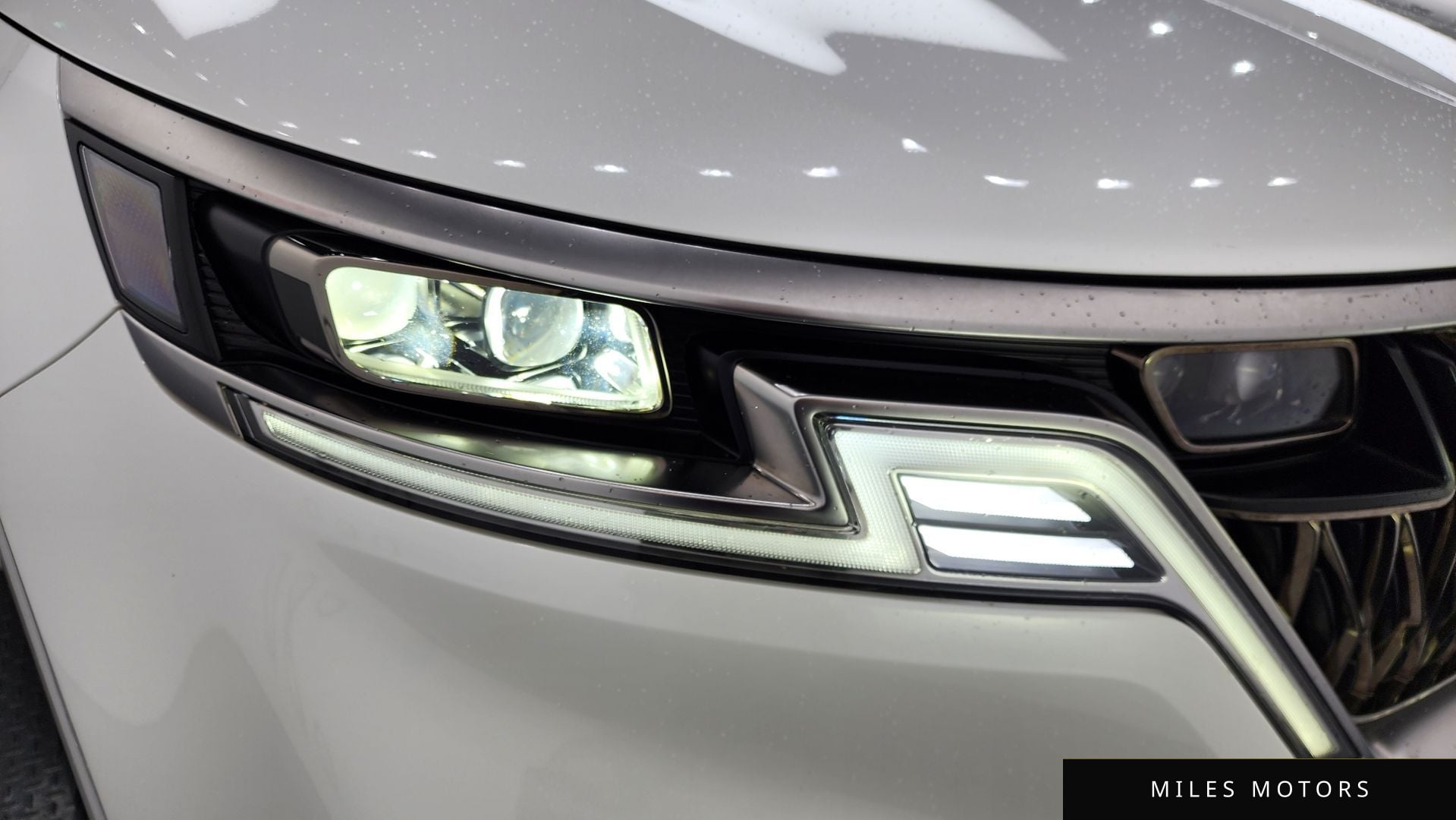 Kia Carnival 2023 — миниатюра 8