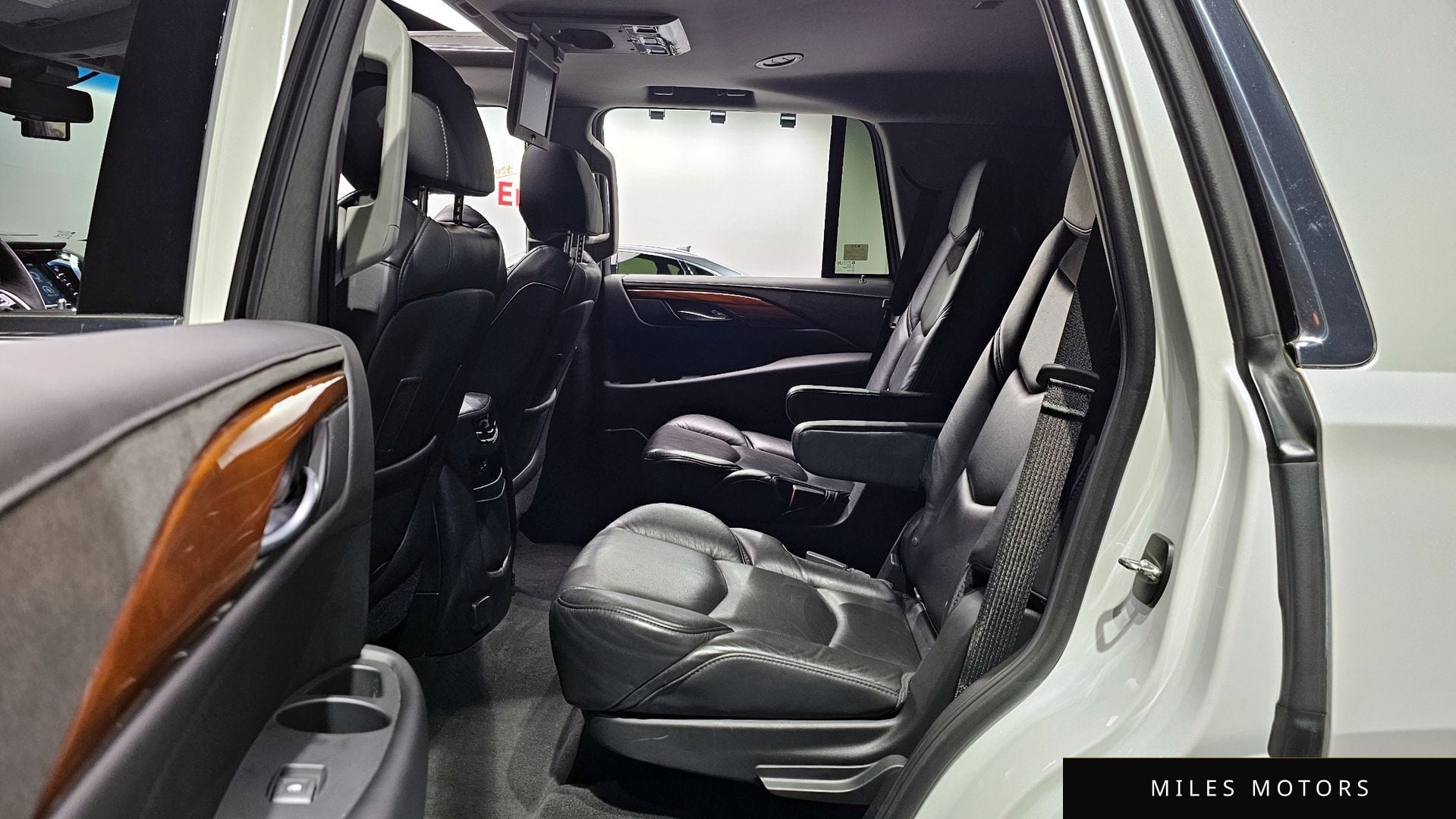 Cadillac Escalade 2018 — миниатюра 11