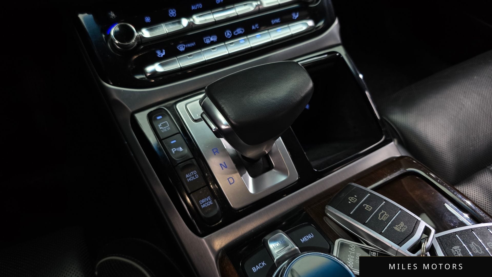 Genesis EQ900 2016 — миниатюра 9