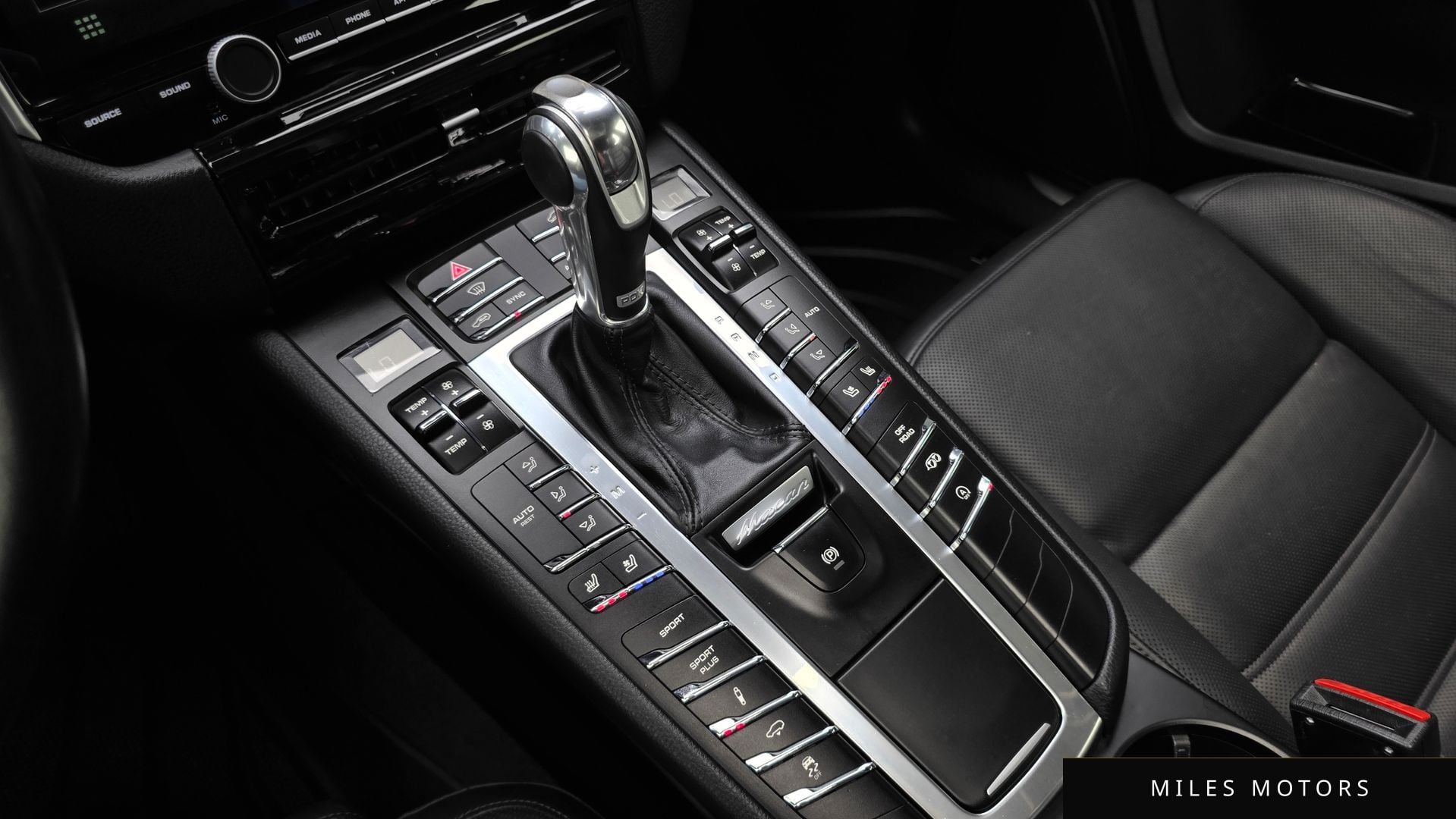 Porsche Macan 2015 — миниатюра 11