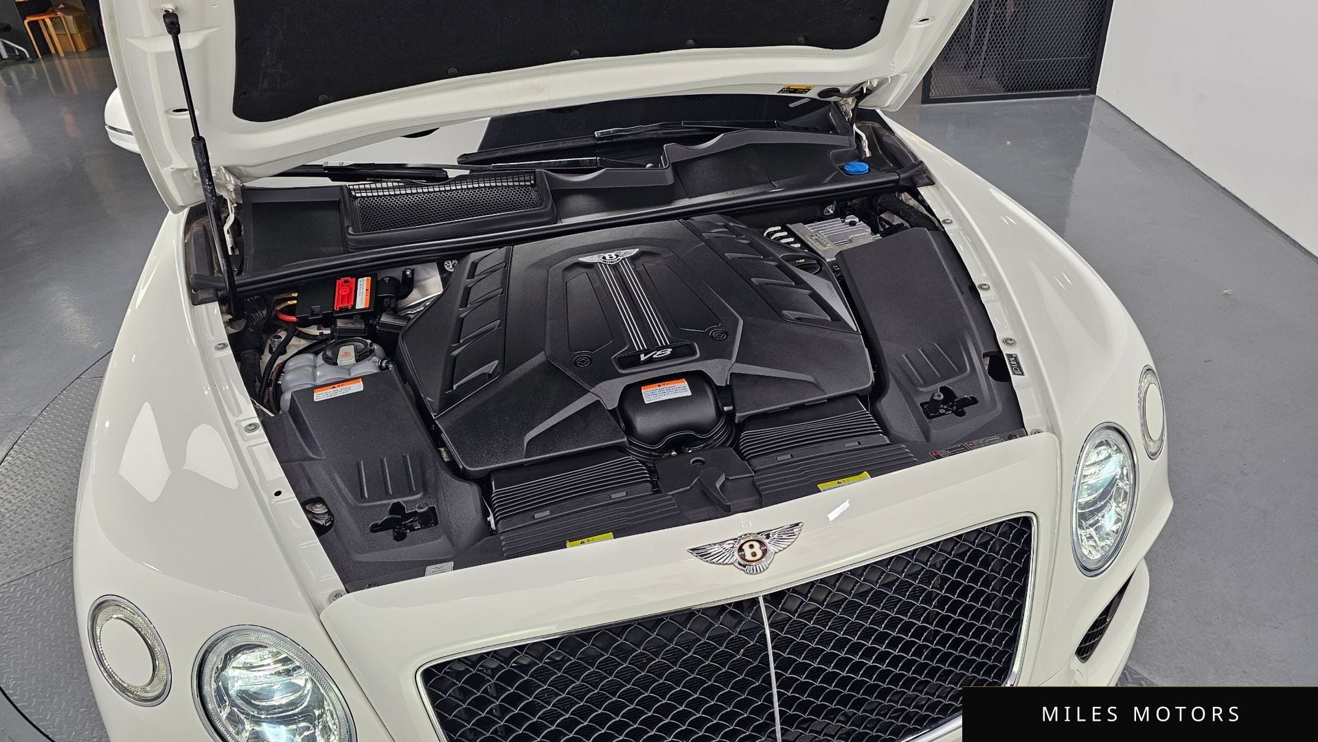 Bentley Bentayga 2019 — миниатюра 6