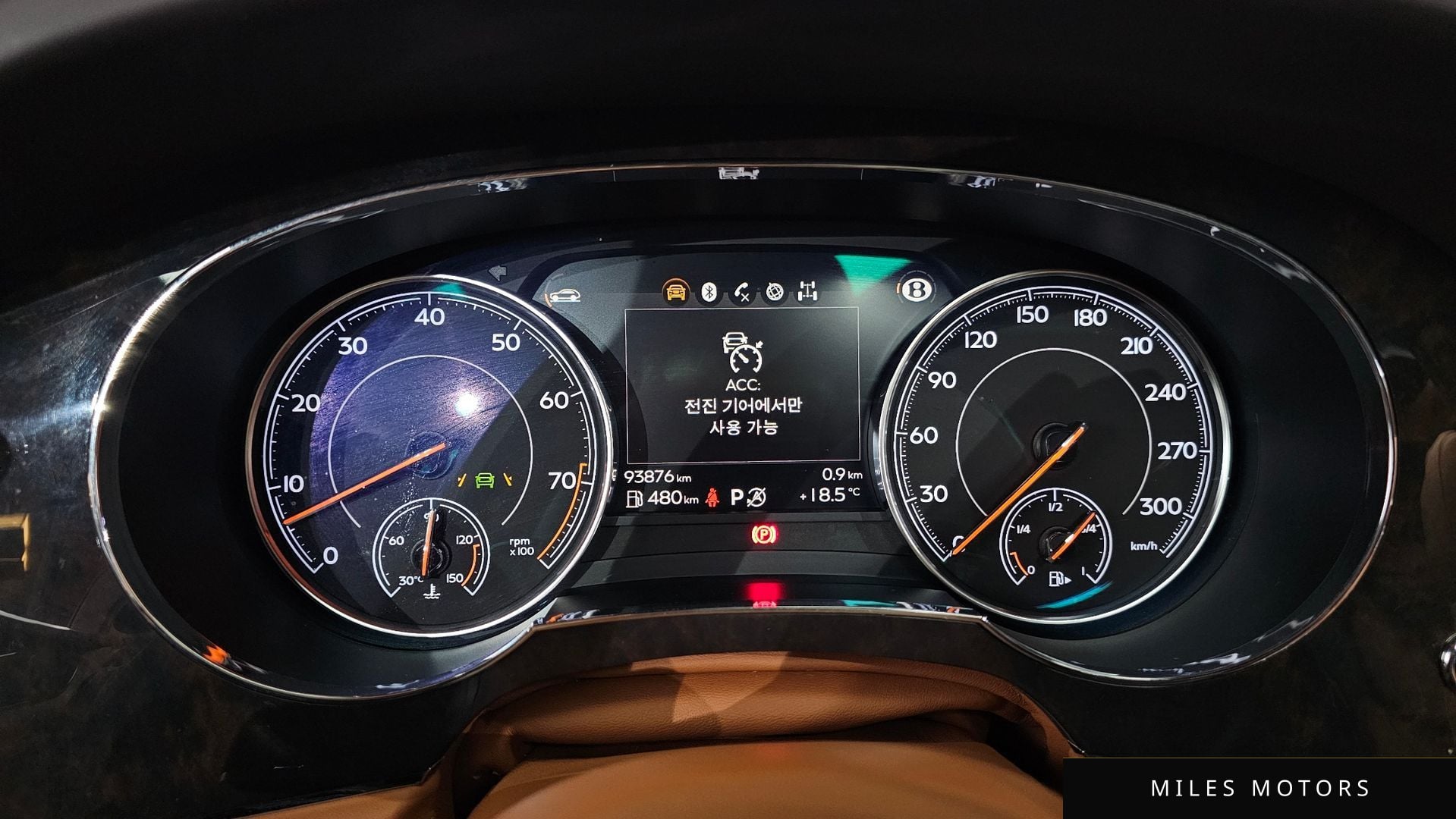 Bentley Bentayga 2019 — миниатюра 8