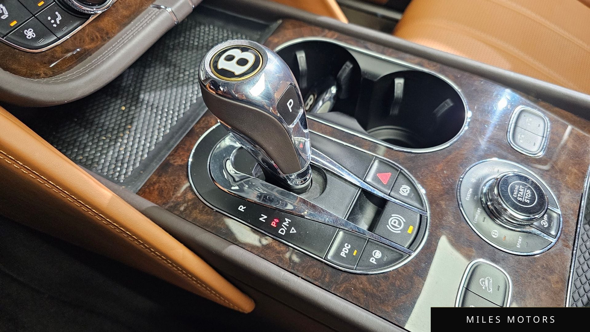 Bentley Bentayga 2019 — миниатюра 9