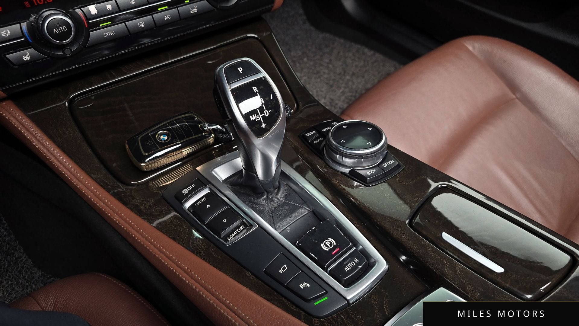 BMW 5 Series (F10) 2014 — миниатюра 11