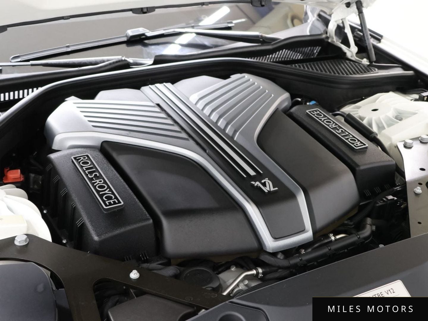Rolls-Royce Ghost 2022 — миниатюра 6