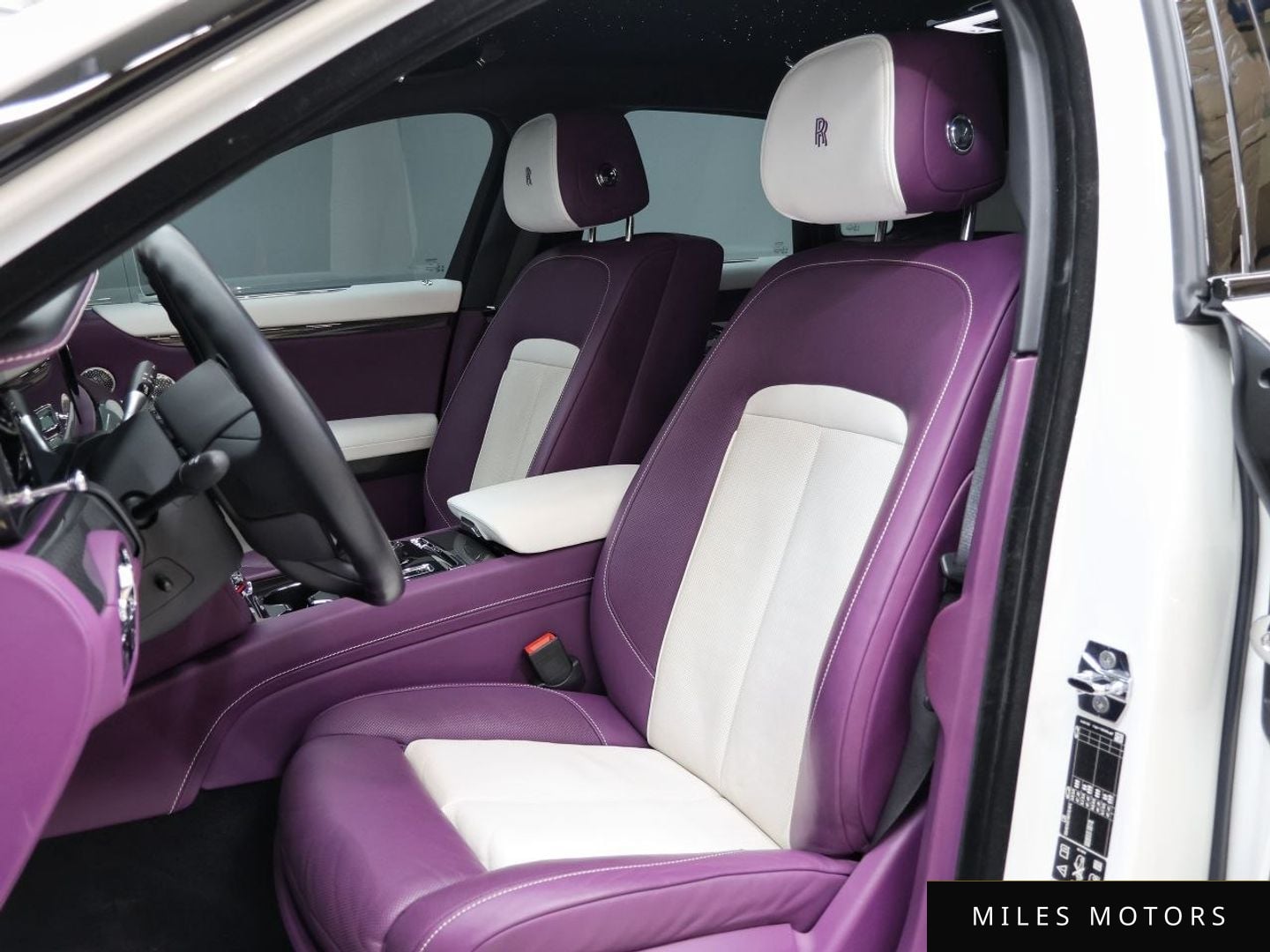 Rolls-Royce Ghost 2022 — миниатюра 10