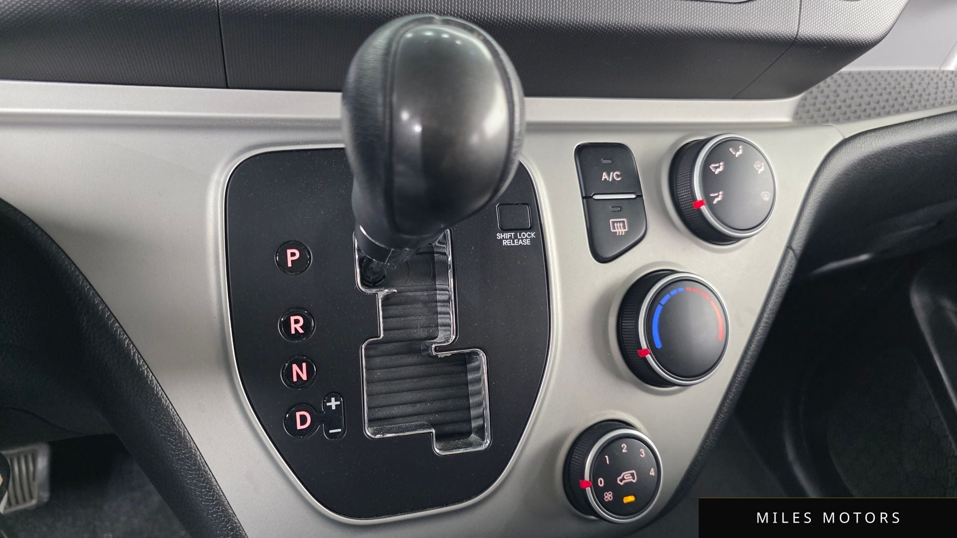 Kia Ray 2013 — миниатюра 12