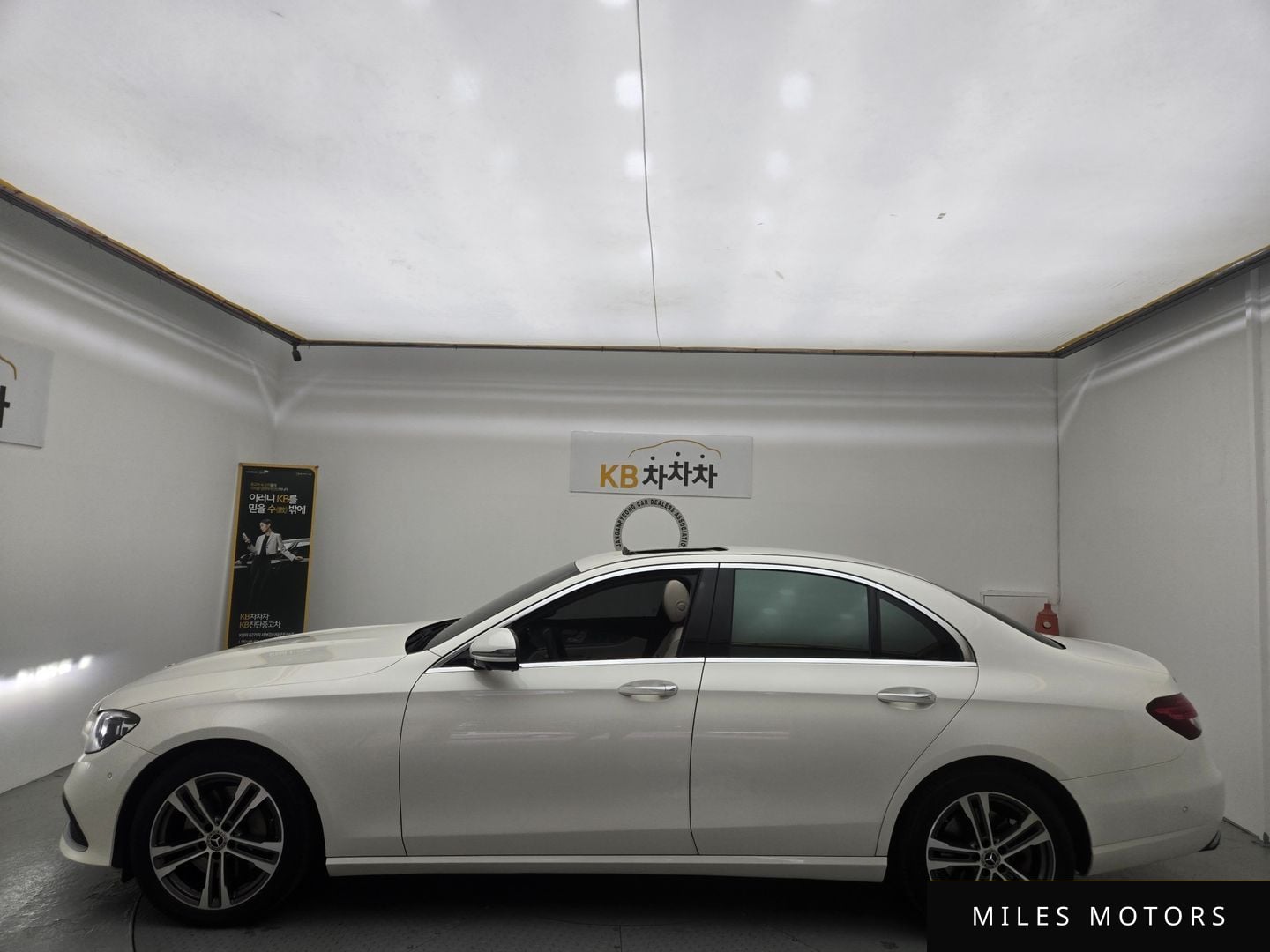 Mercedes-Benz E-Class W213 2022 — миниатюра 2