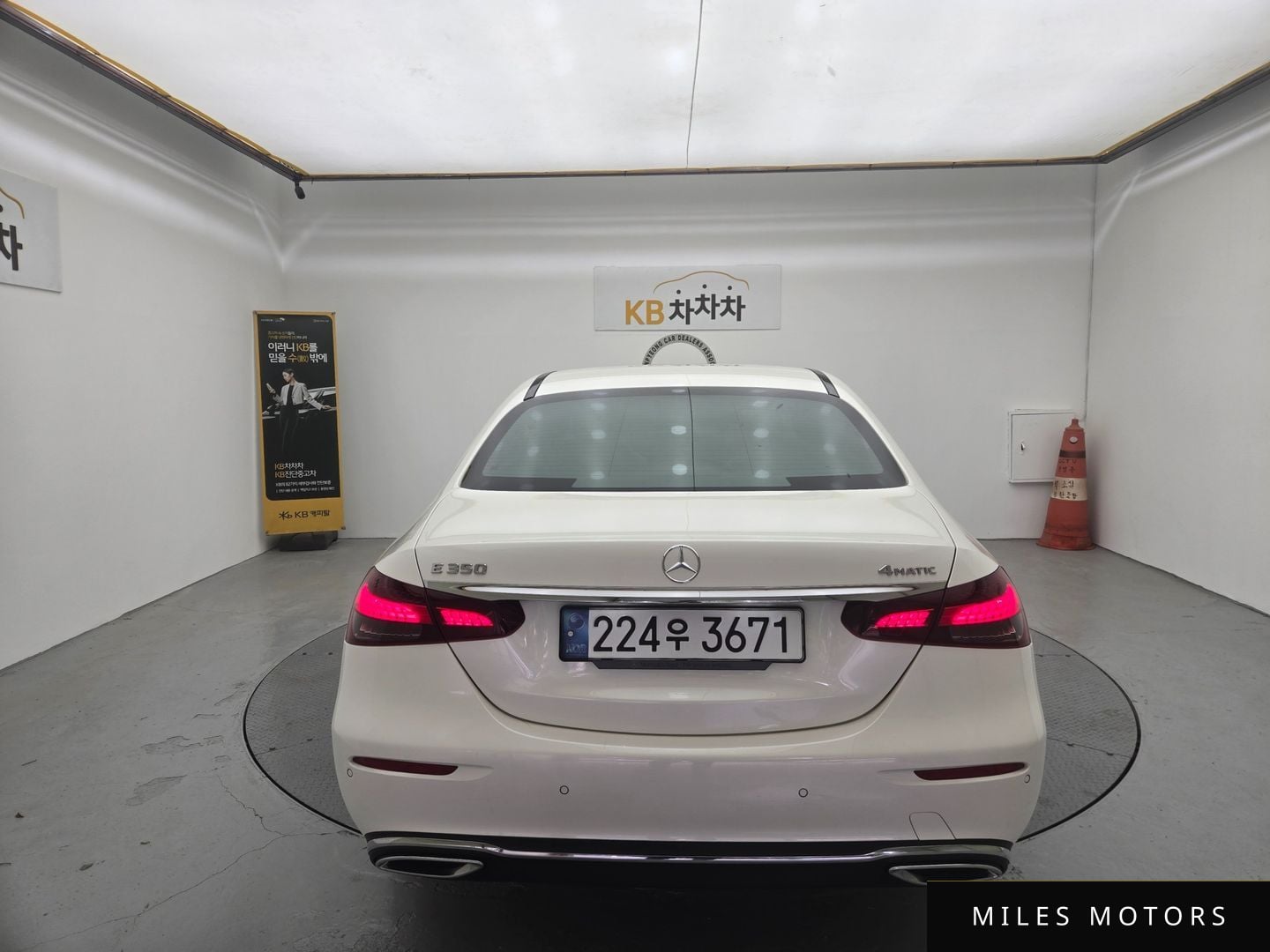 Mercedes-Benz E-Class W213 2022 — миниатюра 4